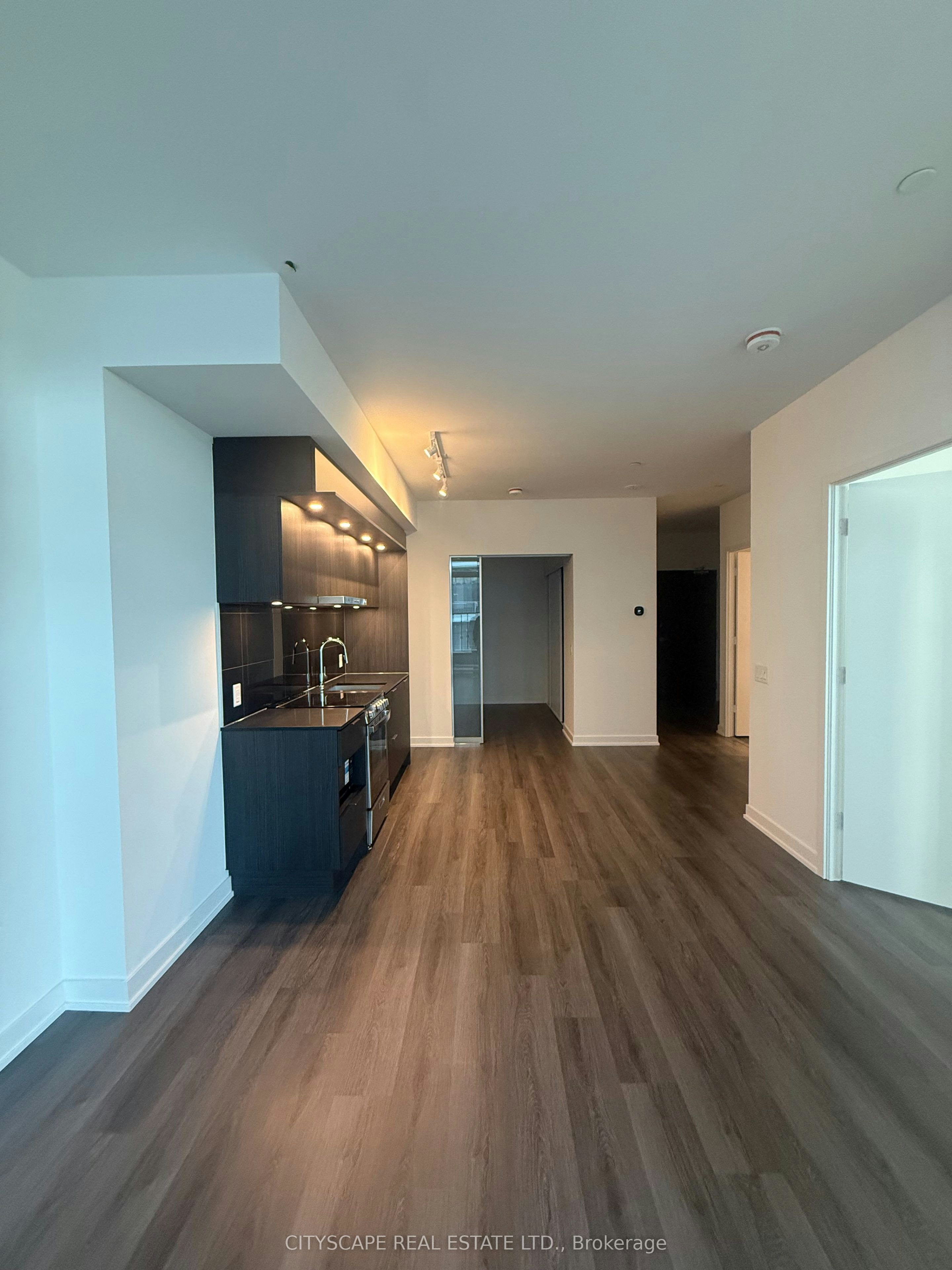 602-448 Burnhamthorpe Road W, Mississauga, ON, L5B 0R4 - 5