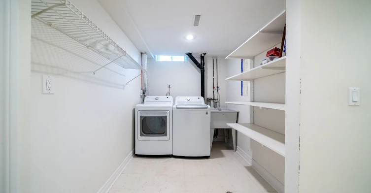 2365 Baccaro Road, Oakville, ON, L6J 5V9 - 33