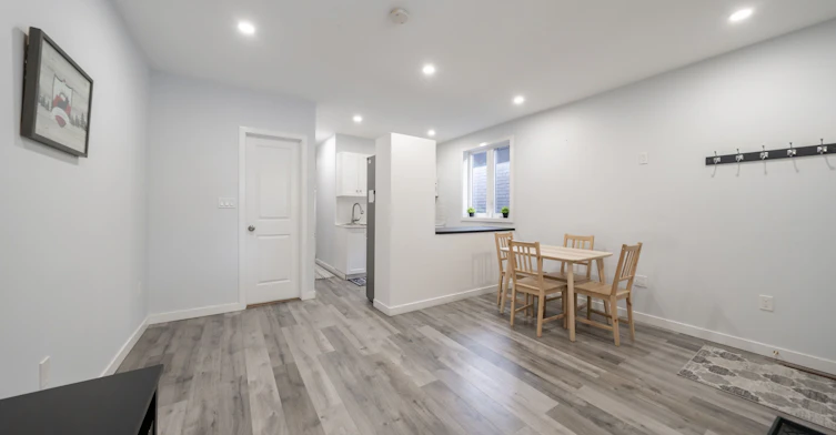 Main-50 Brownville Avenue, Toronto, ON, M6N 4L3 - 5