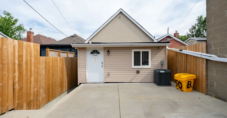 Main-50 Brownville Avenue, Toronto, ON, M6N 4L3 - 21