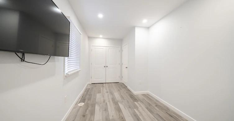 Main-50 Brownville Avenue, Toronto, ON, M6N 4L3 - 15