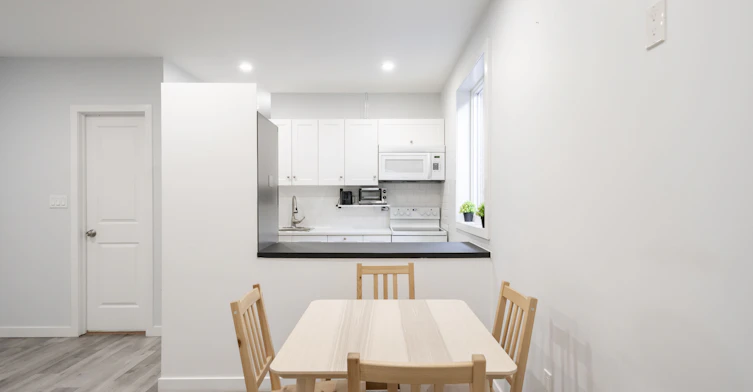 Main-50 Brownville Avenue, Toronto, ON, M6N 4L3 - 6