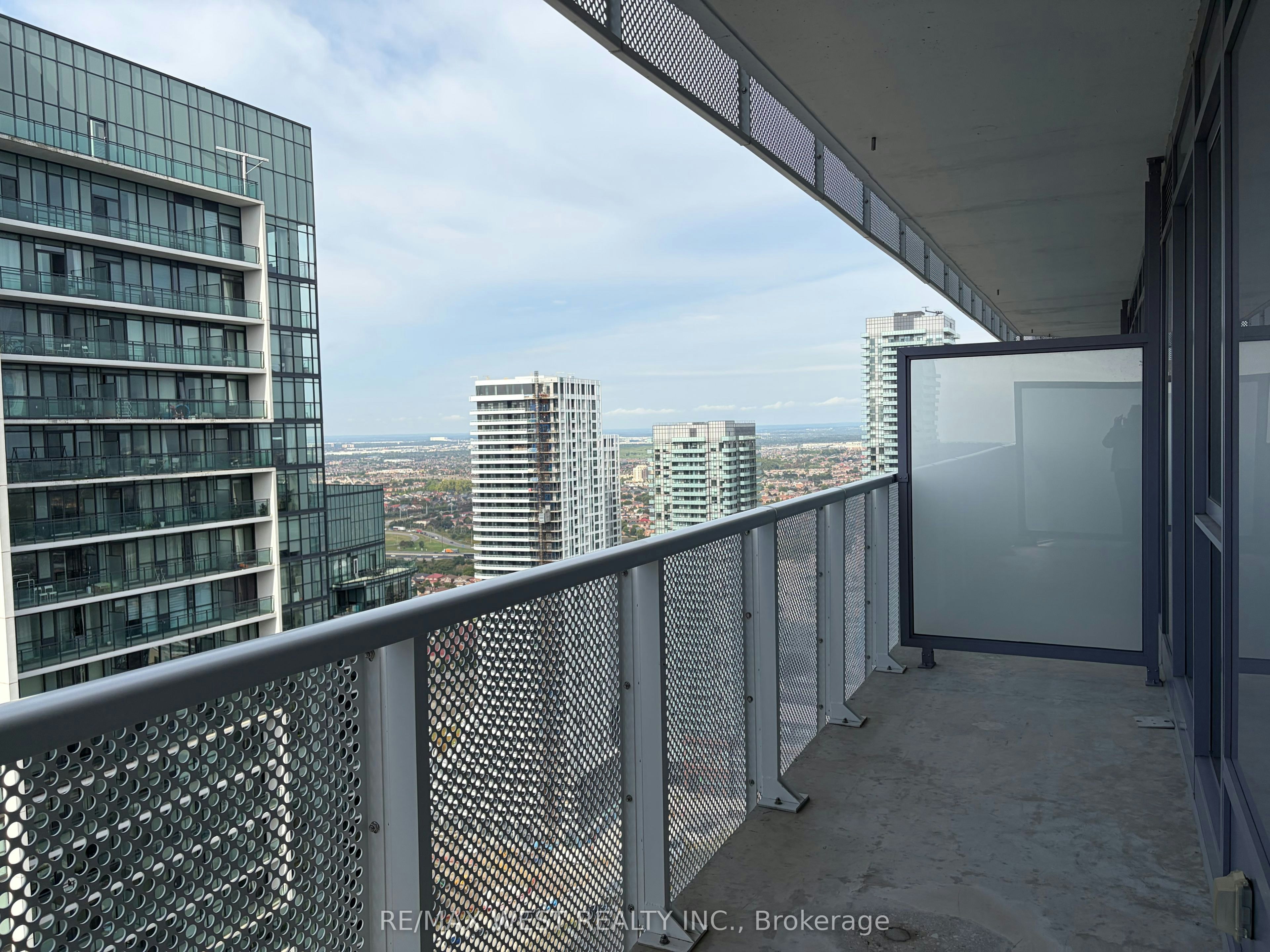 4211-4065 Confederation Parkway, Mississauga, ON, L5B 0L4 - 21