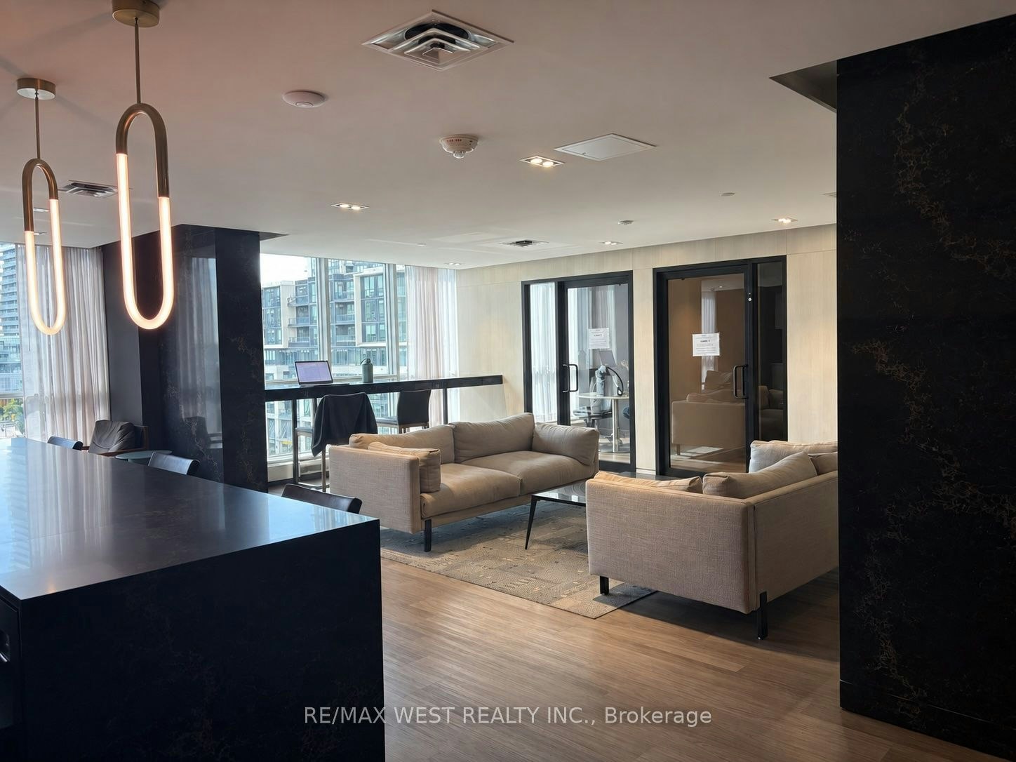 4211-4065 Confederation Parkway, Mississauga, ON, L5B 0L4 - 30