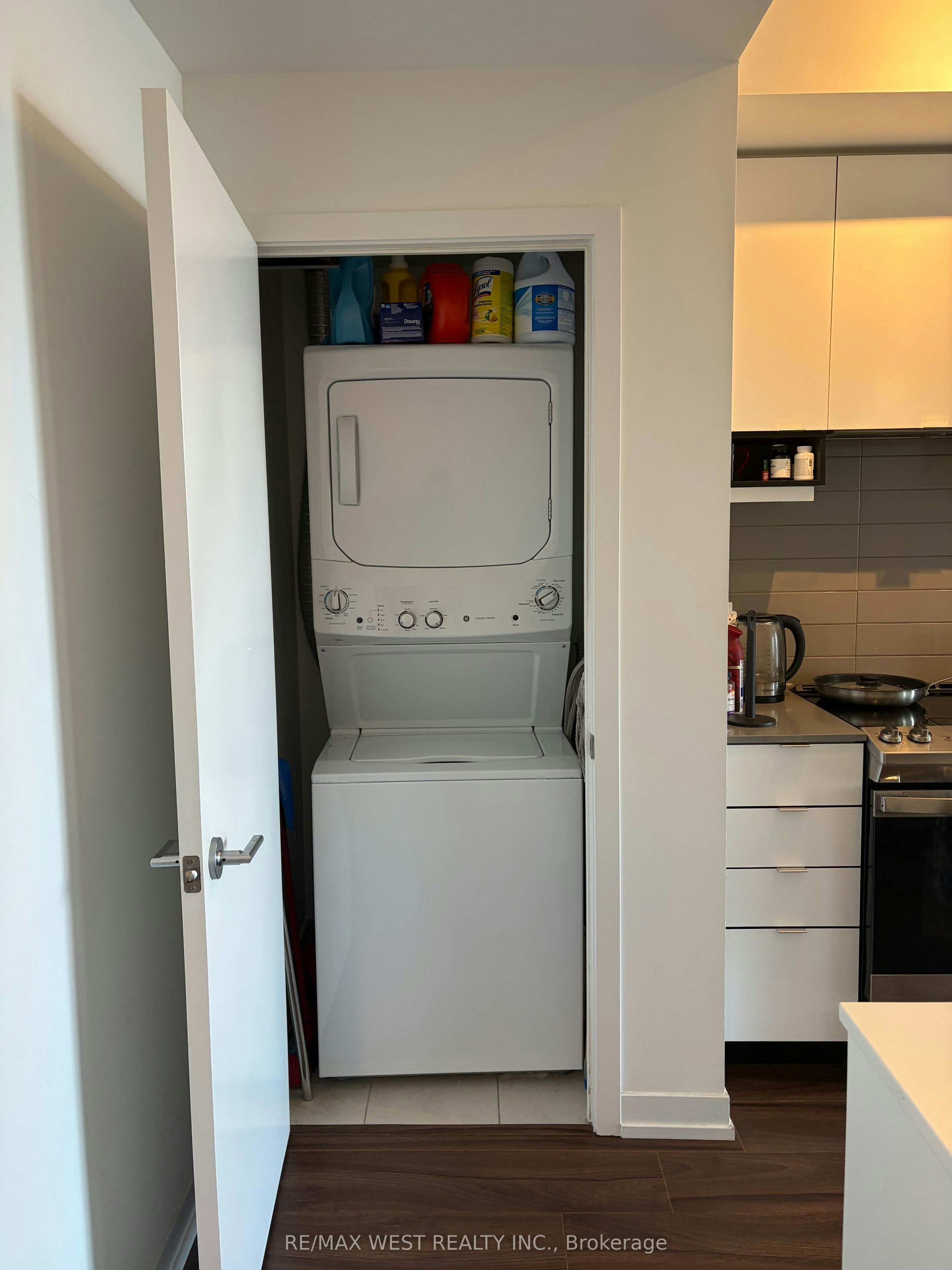 4211-4065 Confederation Parkway, Mississauga, ON, L5B 0L4 - 20