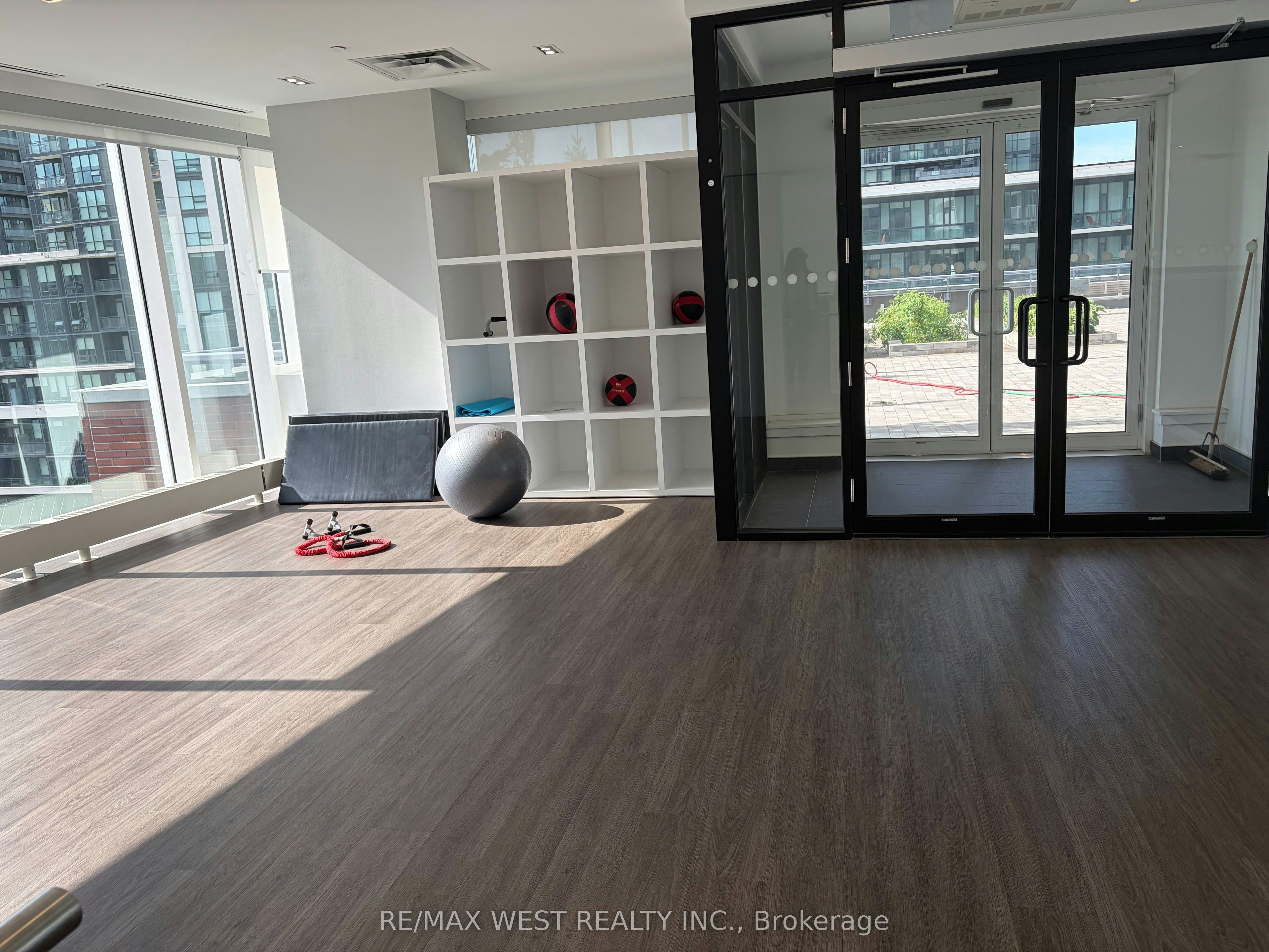 4211-4065 Confederation Parkway, Mississauga, ON, L5B 0L4 - 28