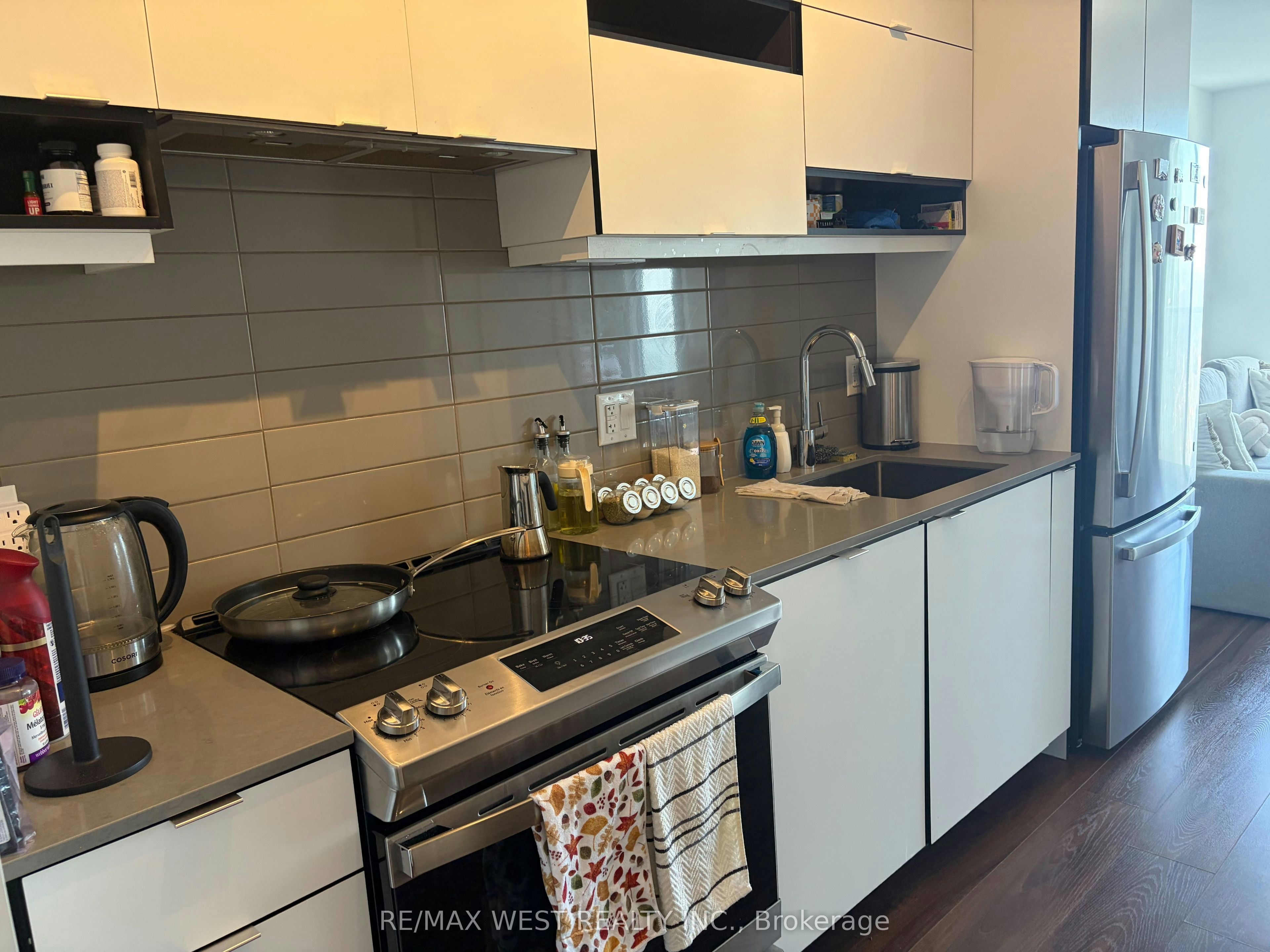 4211-4065 Confederation Parkway, Mississauga, ON, L5B 0L4 - 12