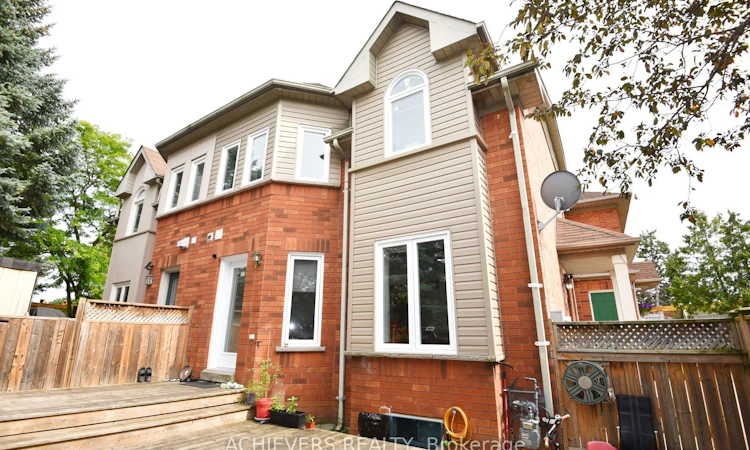 83 Clover Bloom Road