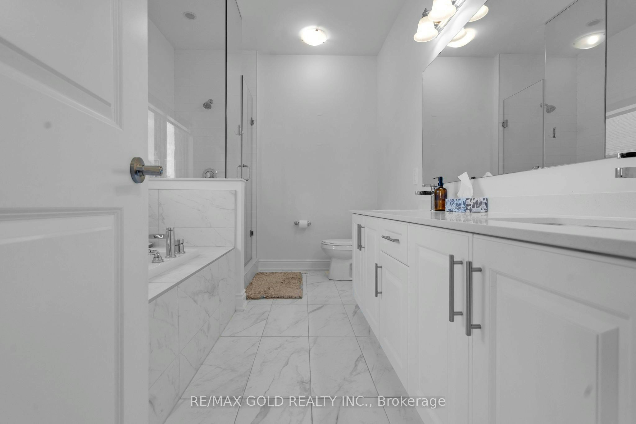 23 Bermondsey Way, Brampton, ON, L6Y 0E4 - 23