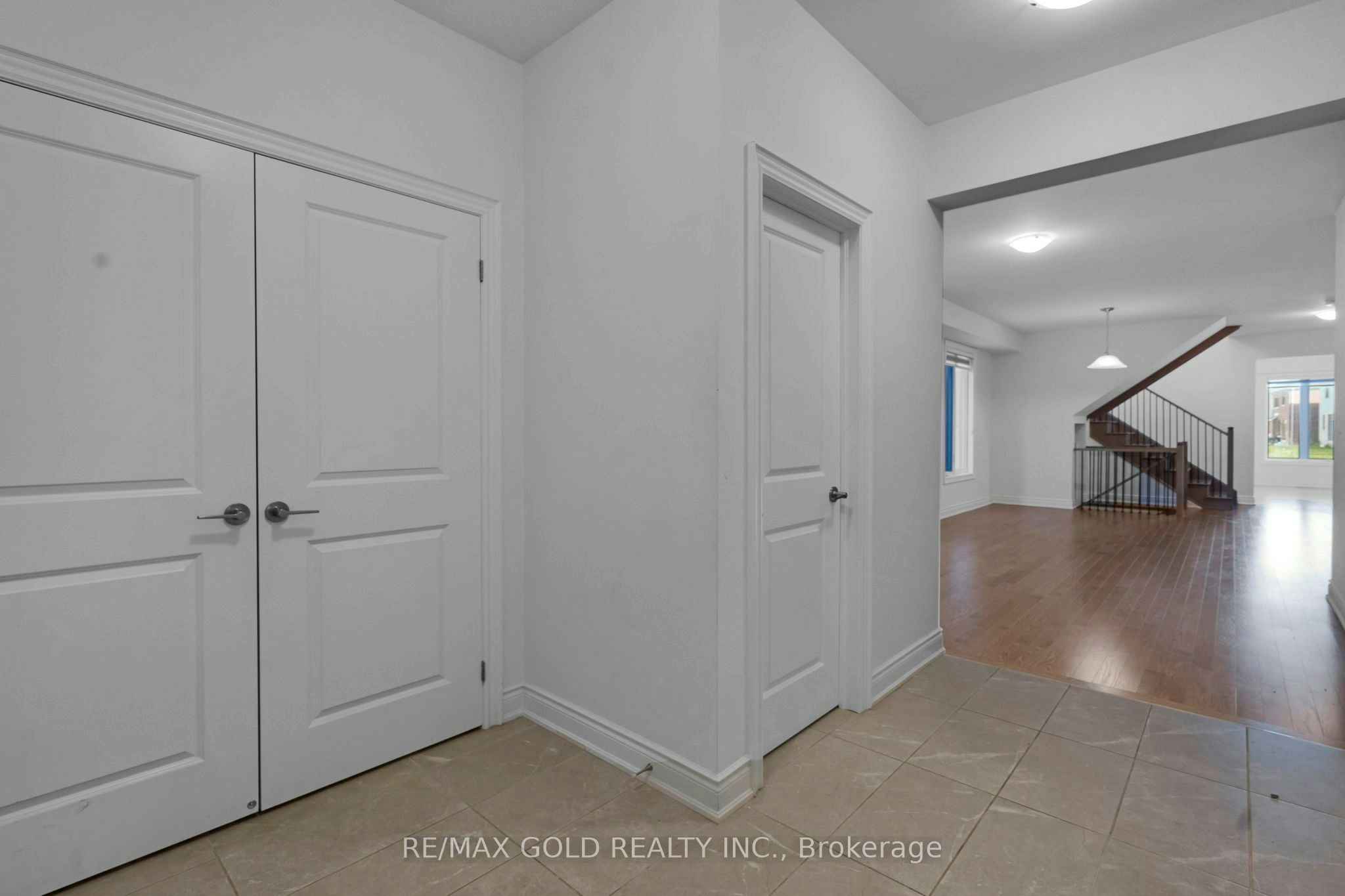 23 Bermondsey Way, Brampton, ON, L6Y 0E4 - 5