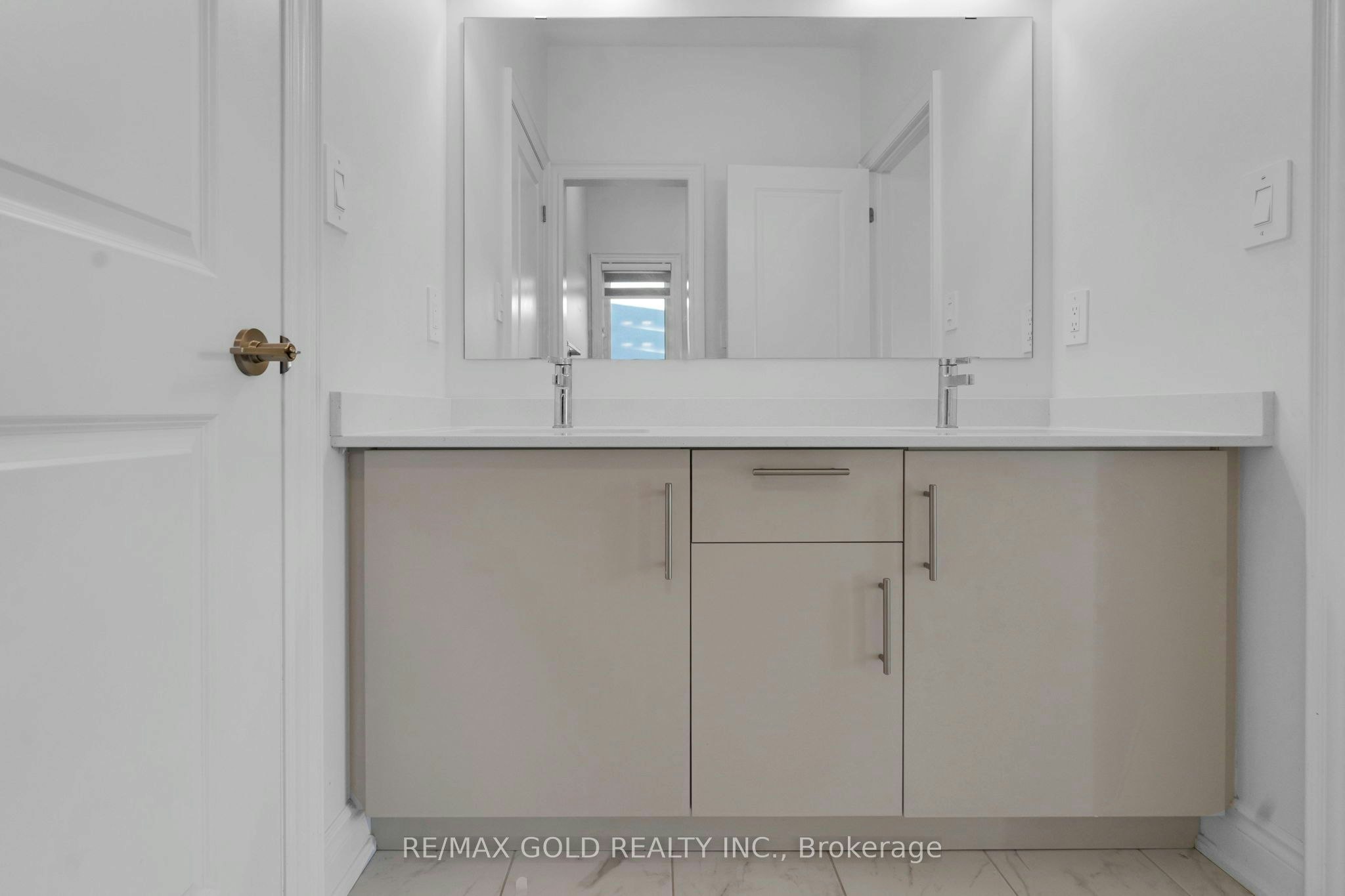 23 Bermondsey Way, Brampton, ON, L6Y 0E4 - 34