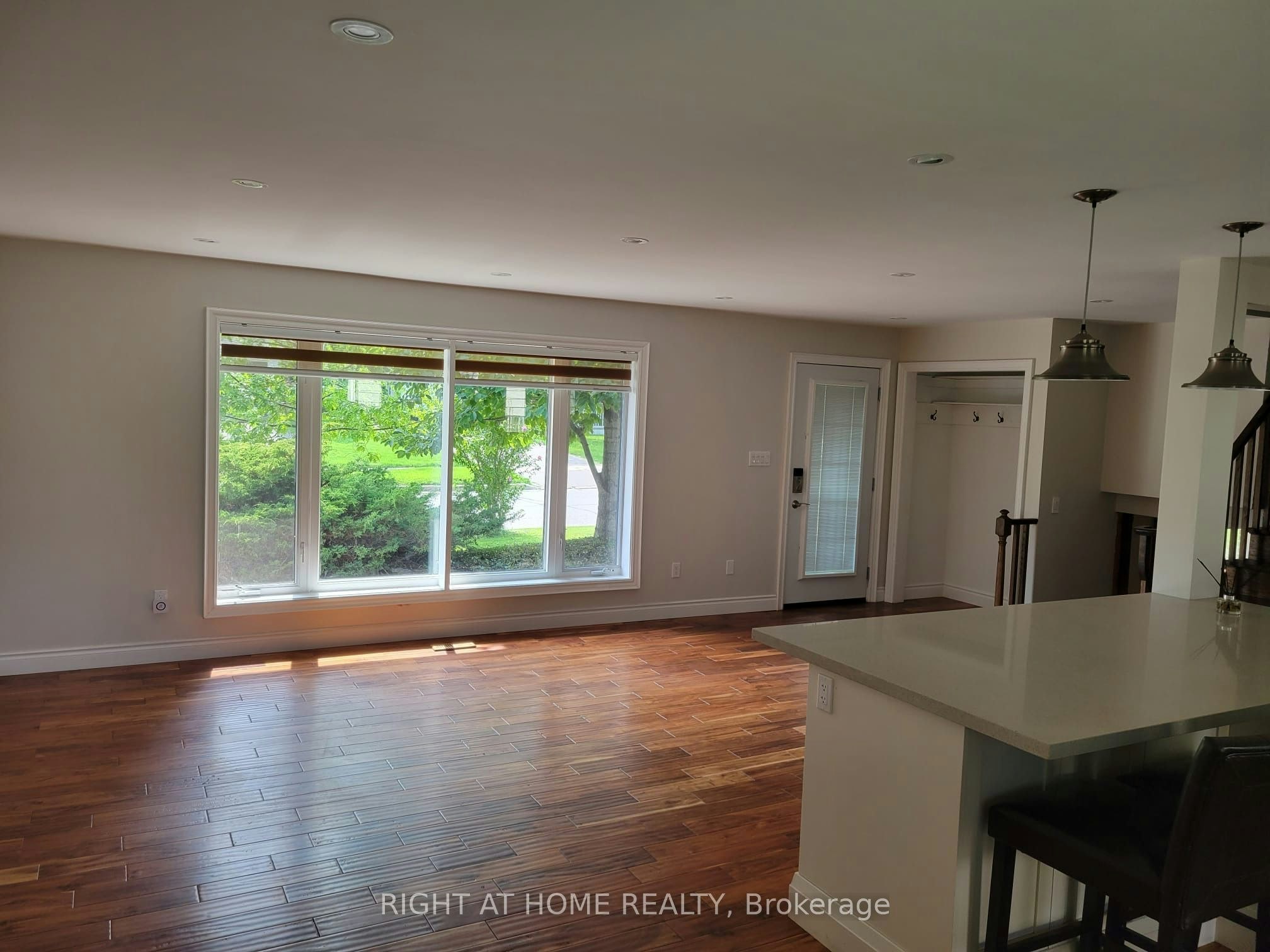 1411 Charles Drive, Burlington, ON, L7P 2C8 - 7