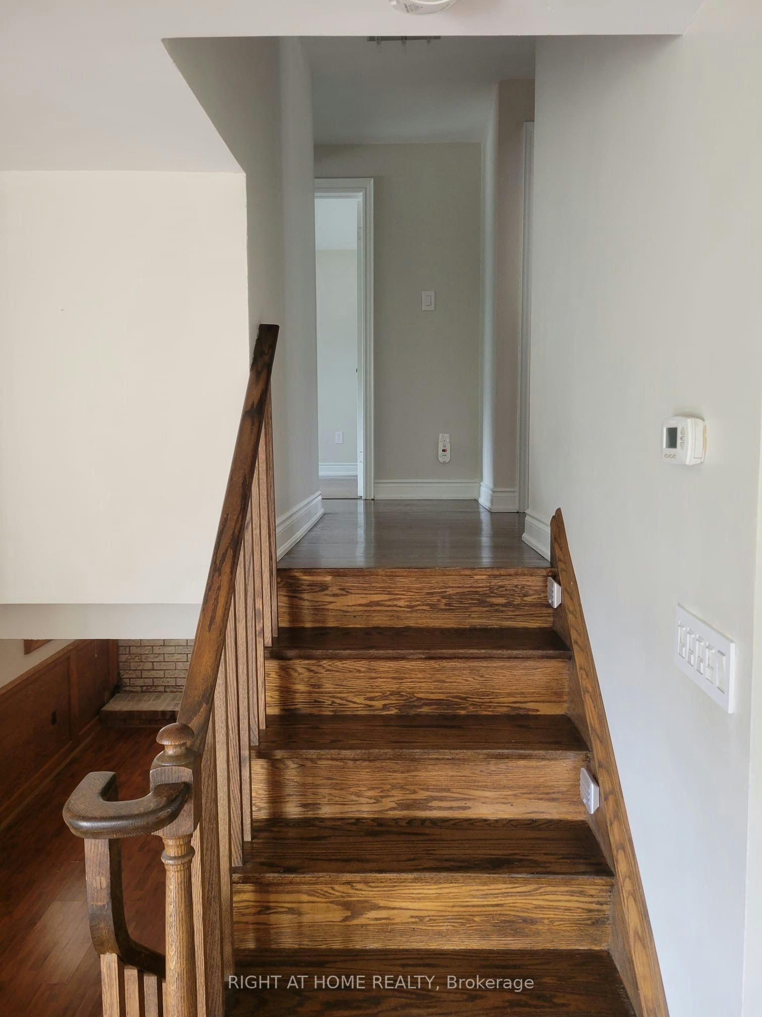 1411 Charles Drive, Burlington, ON, L7P 2C8 - 12