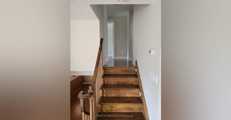 1411 Charles Drive, Burlington, ON, L7P 2C8 - 12