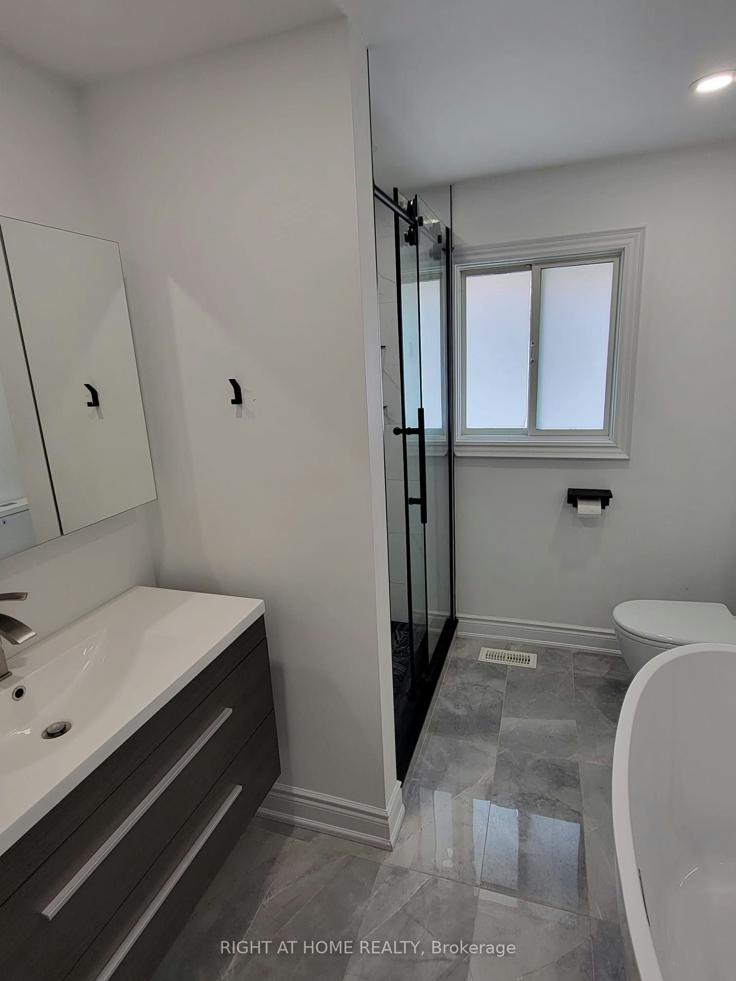 1411 Charles Drive, Burlington, ON, L7P 2C8 - 16