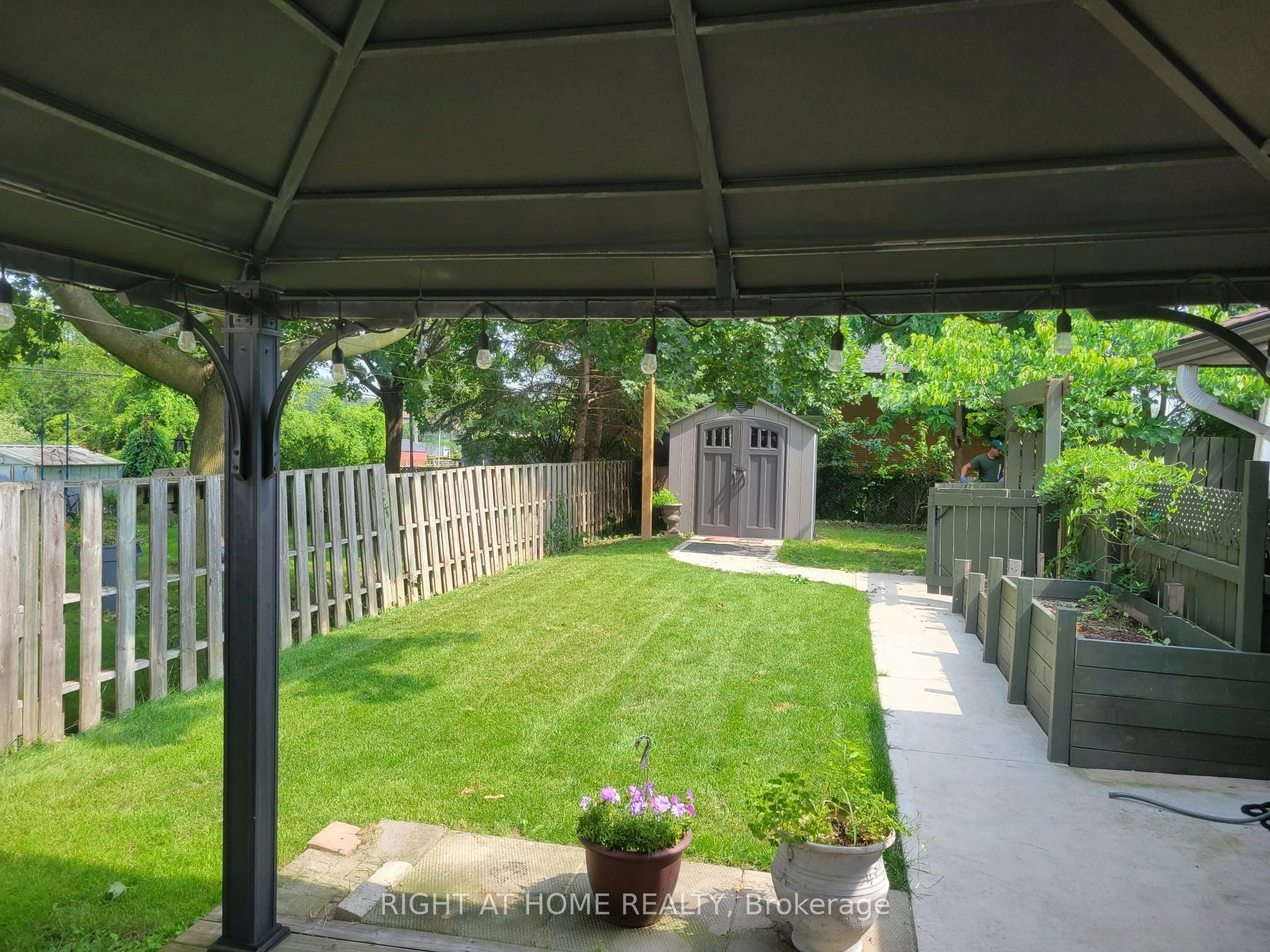 1411 Charles Drive, Burlington, ON, L7P 2C8 - 5