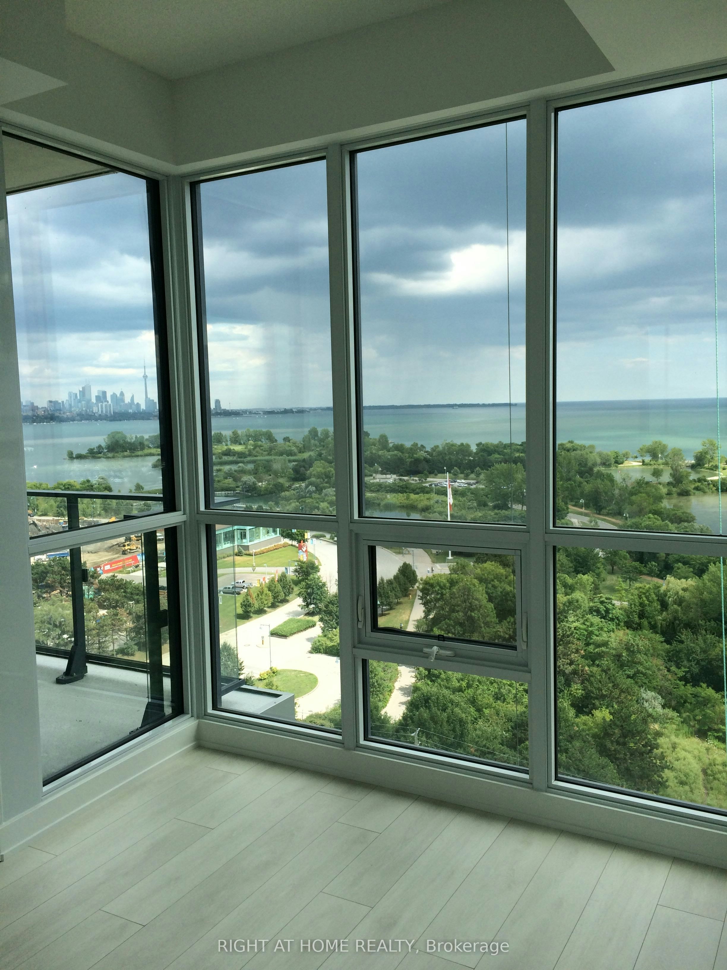 1801-2212 Lake Shore Boulevard W, Toronto, ON, M8V 0C2 - 3