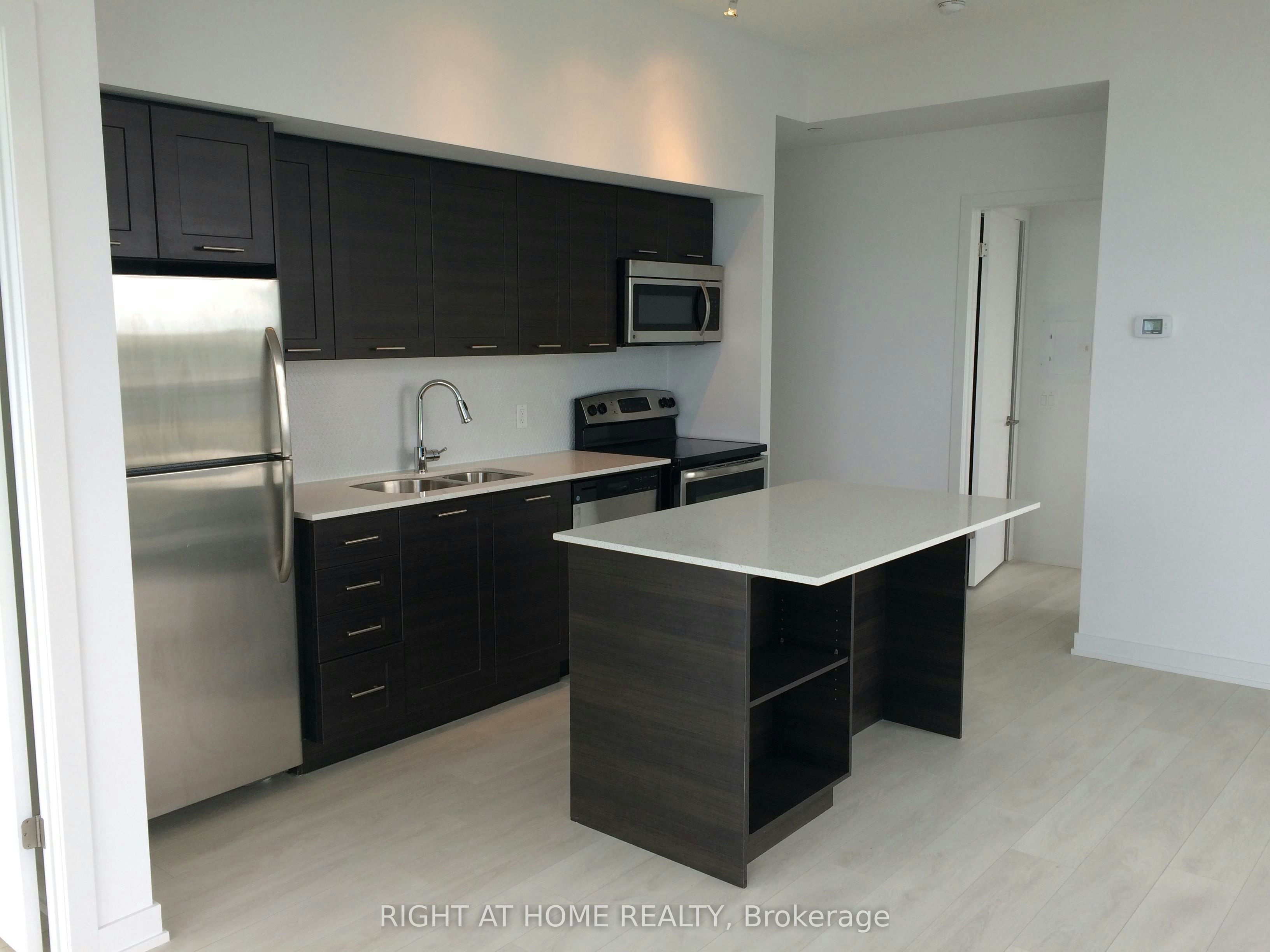 1801-2212 Lake Shore Boulevard W, Toronto, ON, M8V 0C2 - 7