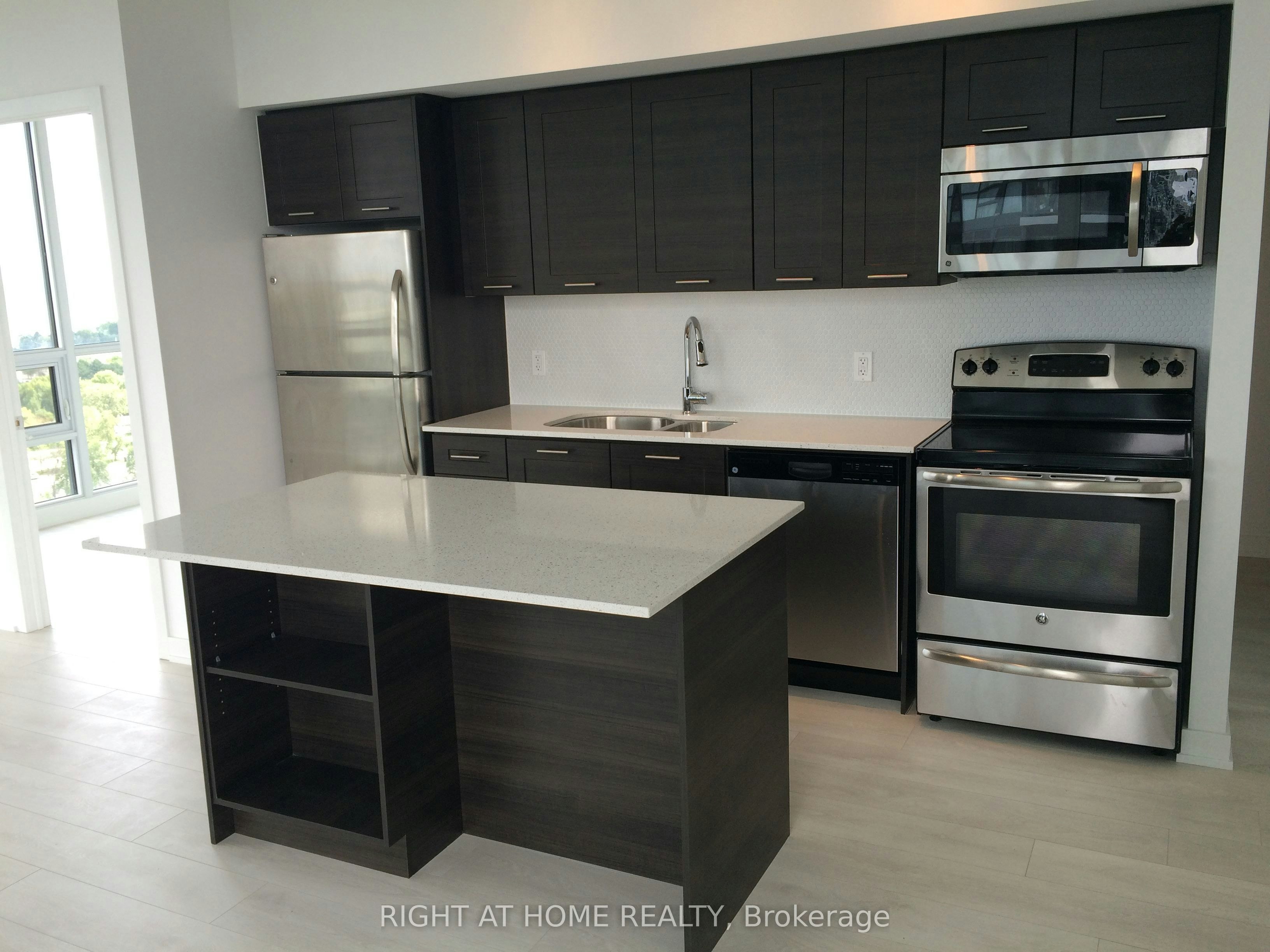 1801-2212 Lake Shore Boulevard W, Toronto, ON, M8V 0C2 - 8