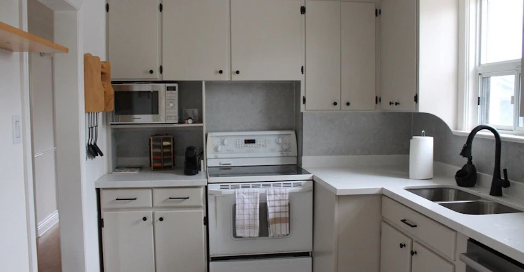 Main-14 Treeview Drive, Toronto, ON, N0B 2N0 - 5