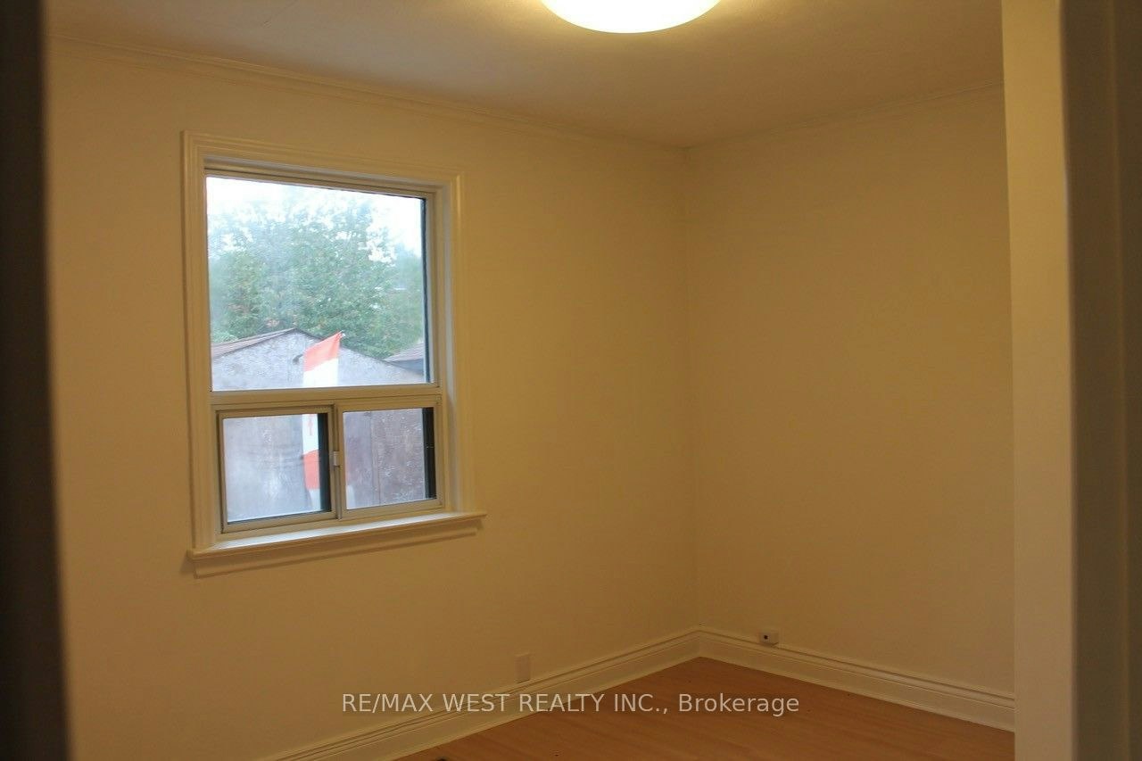 Main-14 Treeview Drive, Toronto, ON, N0B 2N0 - 10