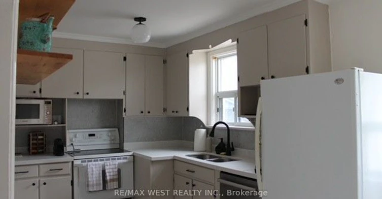 Main-14 Treeview Drive, Toronto, ON, N0B 2N0 - 7