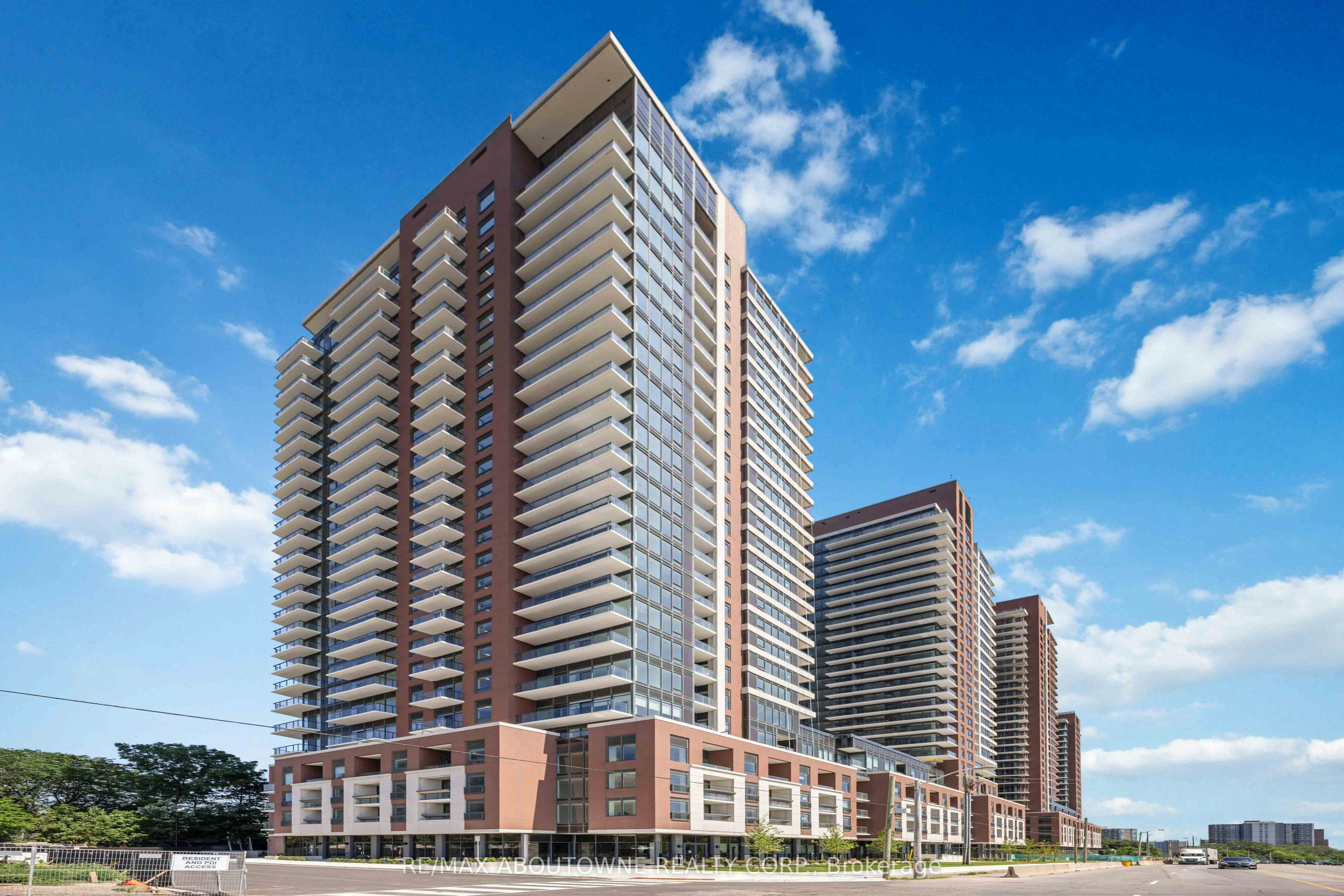 2105-4010 Eglinton Avenue W, Toronto, ON, M9A 0G5