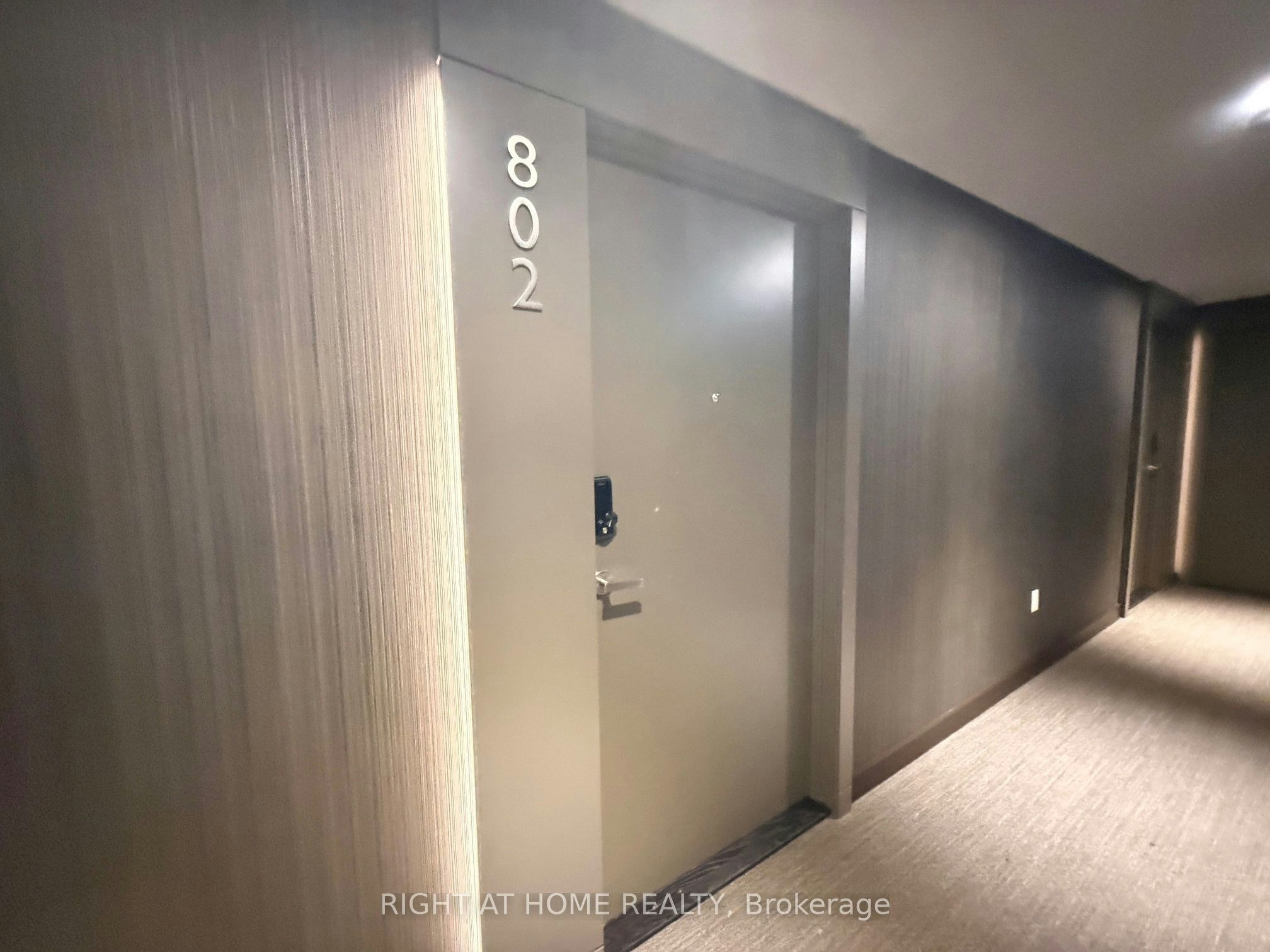 802-448 Burnhamthorpe Road, Mississauga, ON, L5B 0R4 - 5