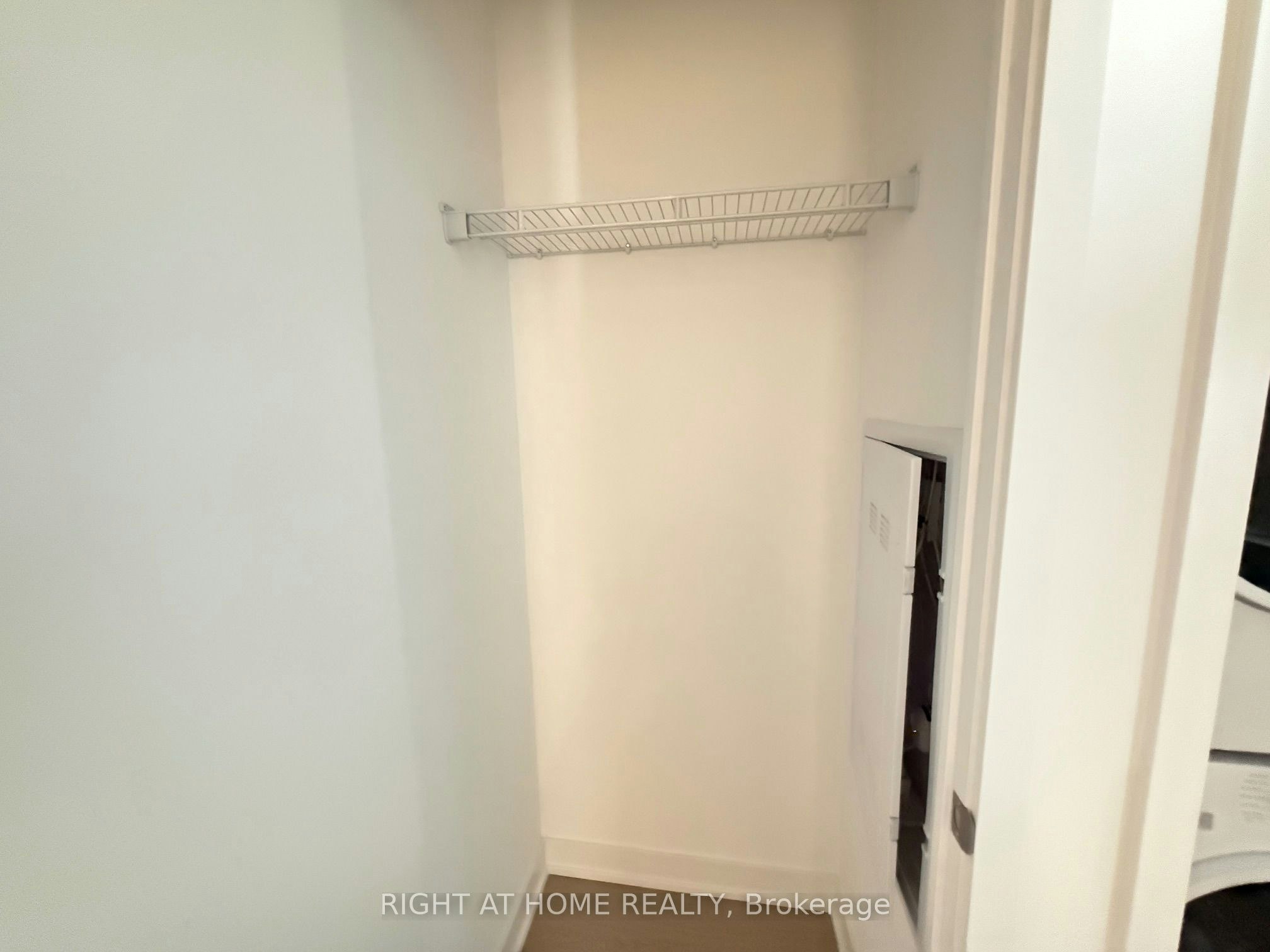 802-448 Burnhamthorpe Road, Mississauga, ON, L5B 0R4 - 18