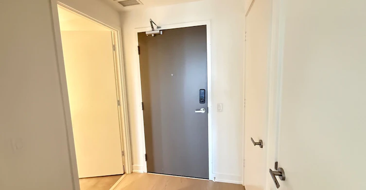 802-448 Burnhamthorpe Road, Mississauga, ON, L5B 0R4 - 6