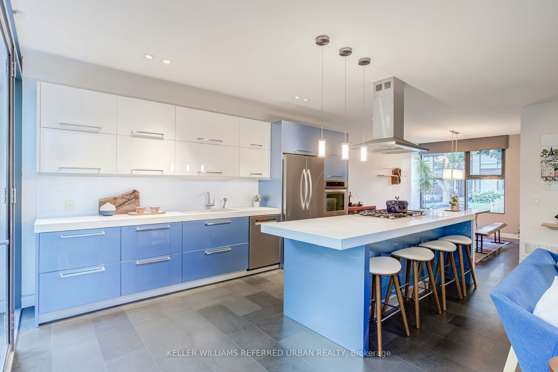 28 Beaucourt Road, Toronto, ON, M8Y 3G2 - 10