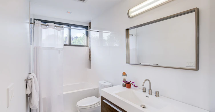 28 Beaucourt Road, Toronto, ON, M8Y 3G2 - 30