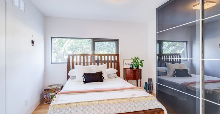 28 Beaucourt Road, Toronto, ON, M8Y 3G2 - 29