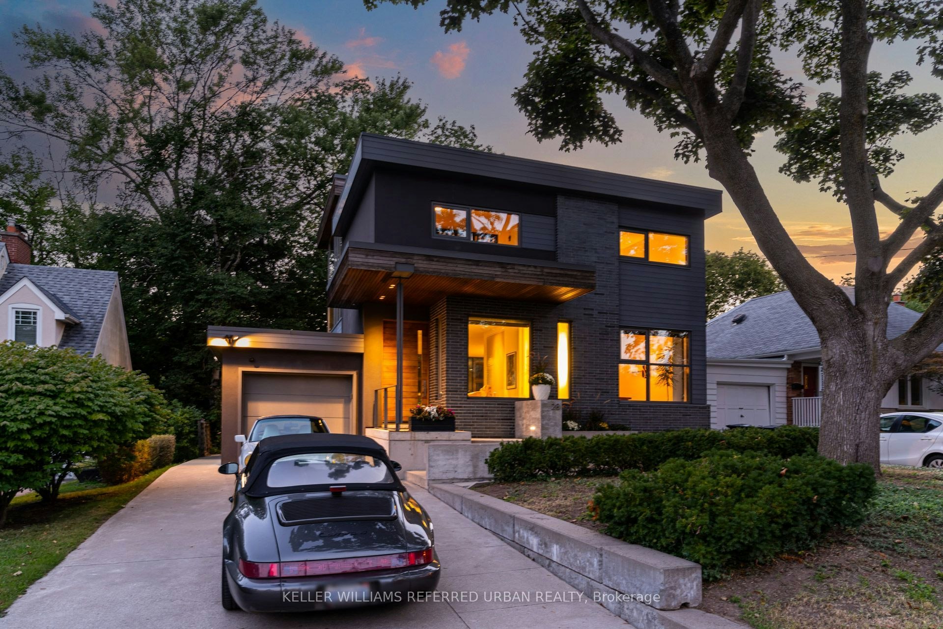 28 Beaucourt Road, Toronto, ON, M8Y 3G2 - 45