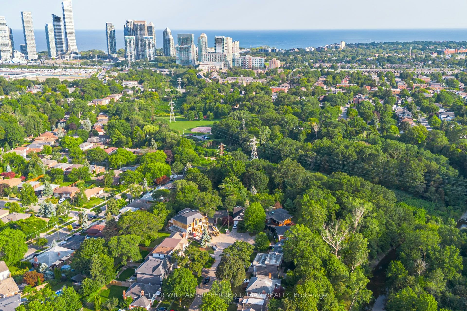 28 Beaucourt Road, Toronto, ON, M8Y 3G2 - 48