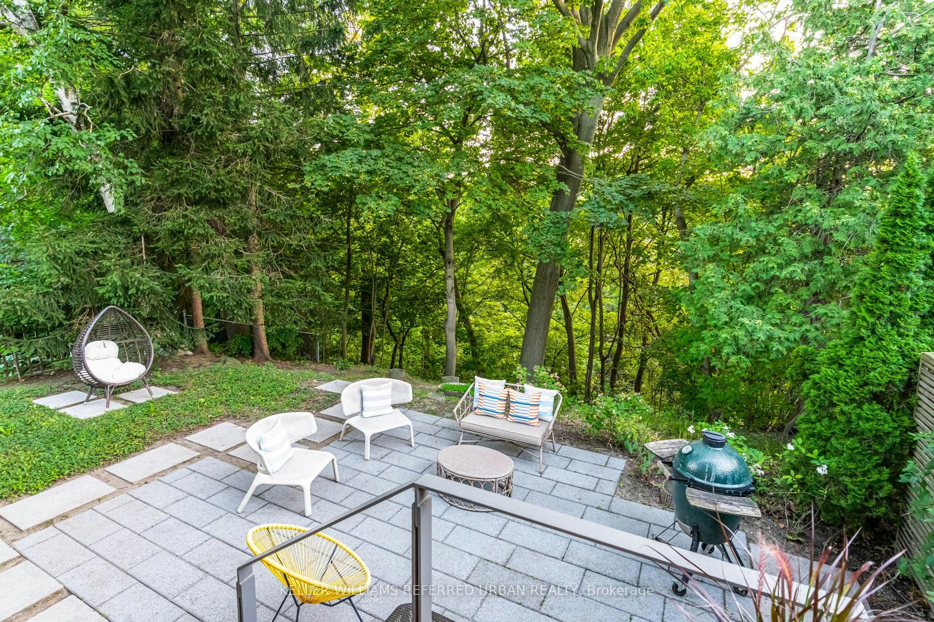 28 Beaucourt Road, Toronto, ON, M8Y 3G2 - 36