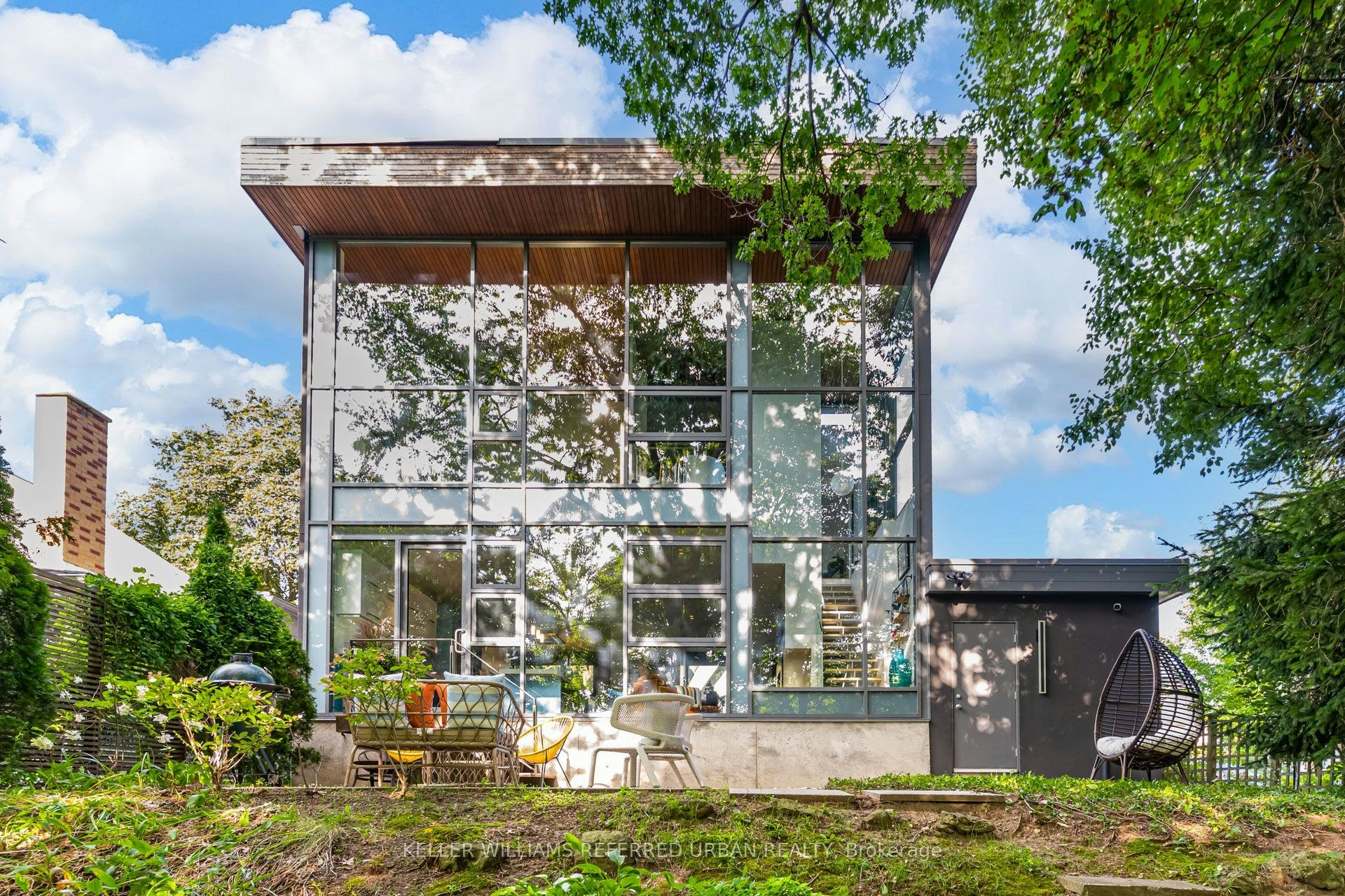 28 Beaucourt Road, Toronto, ON, M8Y 3G2 - 34