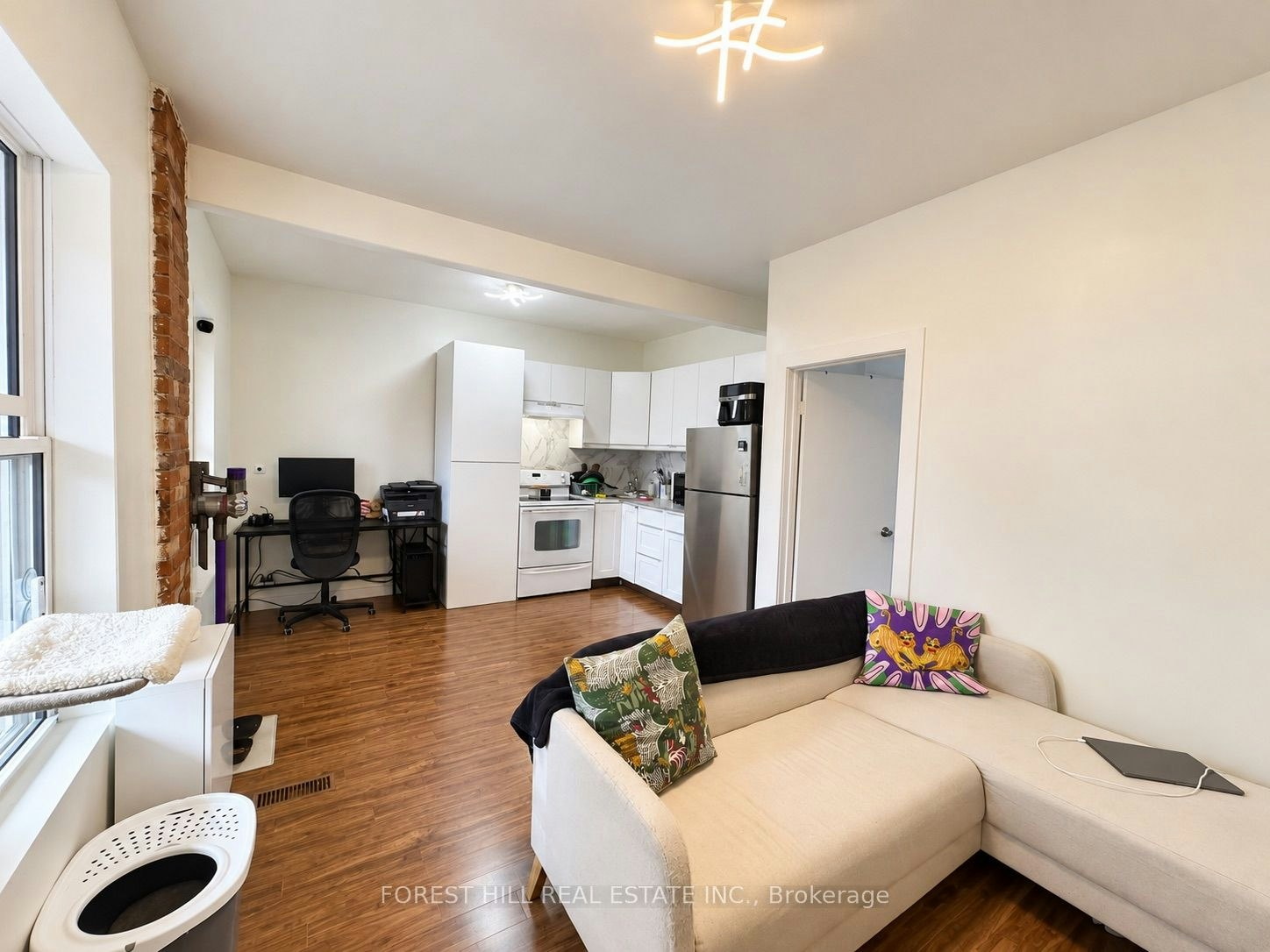 128 Laughton Avenue, Toronto, ON, M6N 2X3 - 7