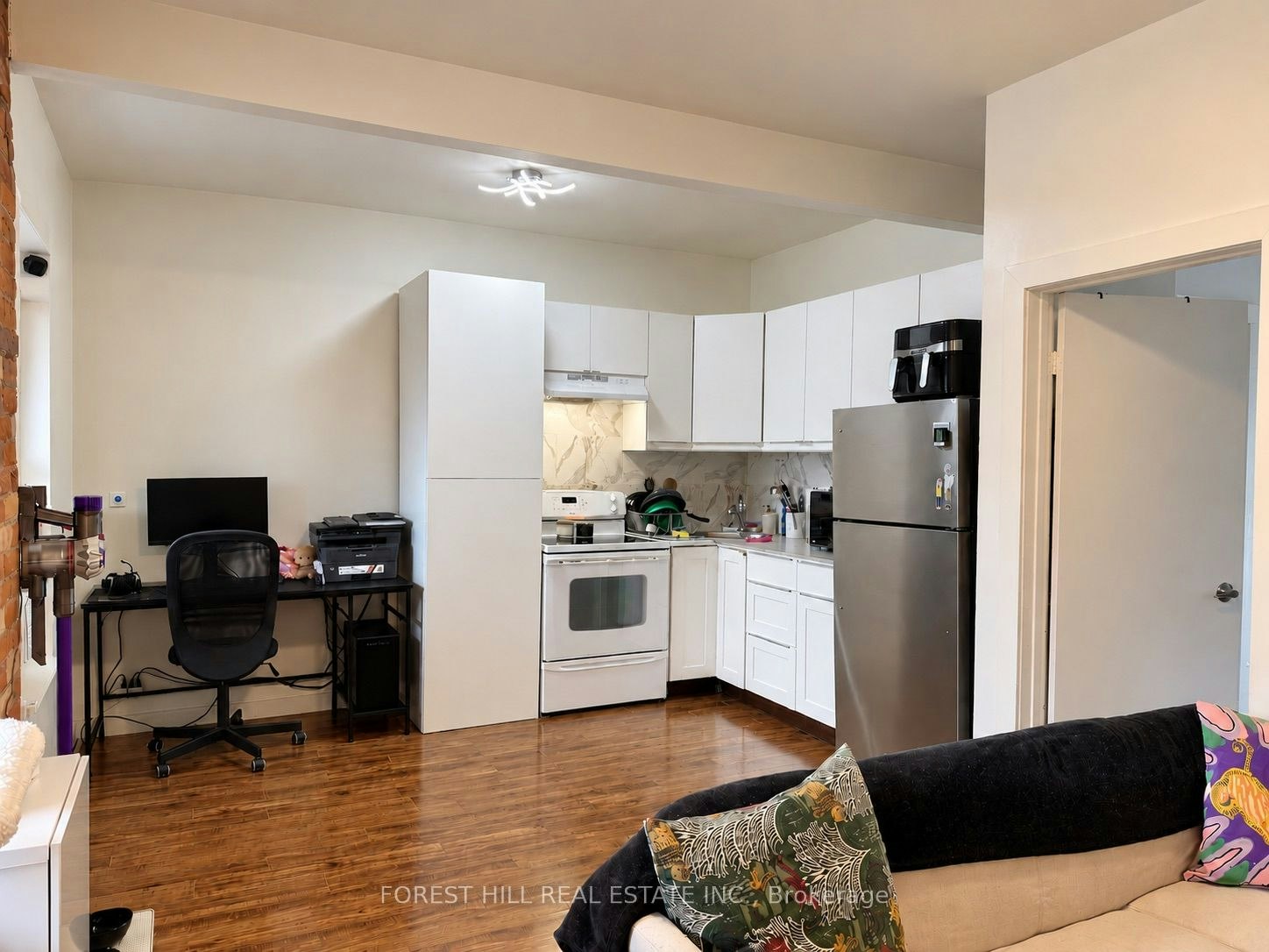 128 Laughton Avenue, Toronto, ON, M6N 2X3 - 2