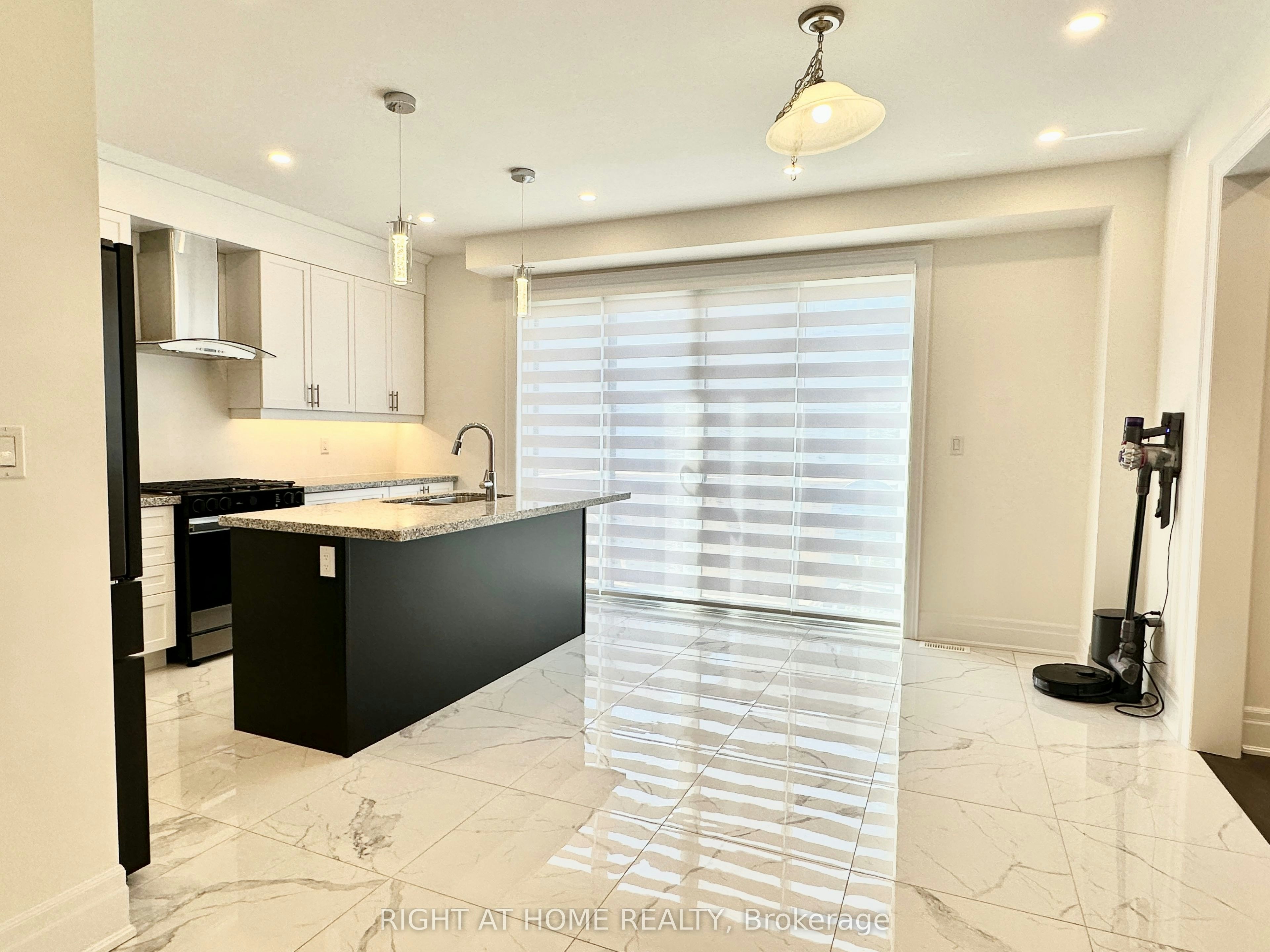 12 Coulterville Drive, Caledon, ON, L7C 4M2 - 7