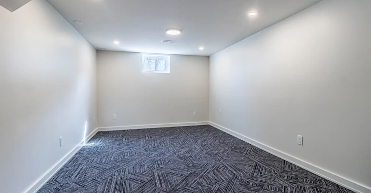 Basement-3470 Enniskillen Circle S, Mississauga, ON, L5C 2N1 - 5