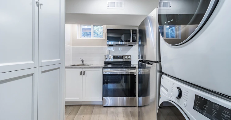 Basement-3470 Enniskillen Circle S, Mississauga, ON, L5C 2N1 - 8