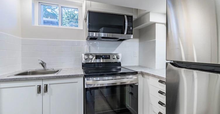 Basement-3470 Enniskillen Circle S, Mississauga, ON, L5C 2N1 - 11