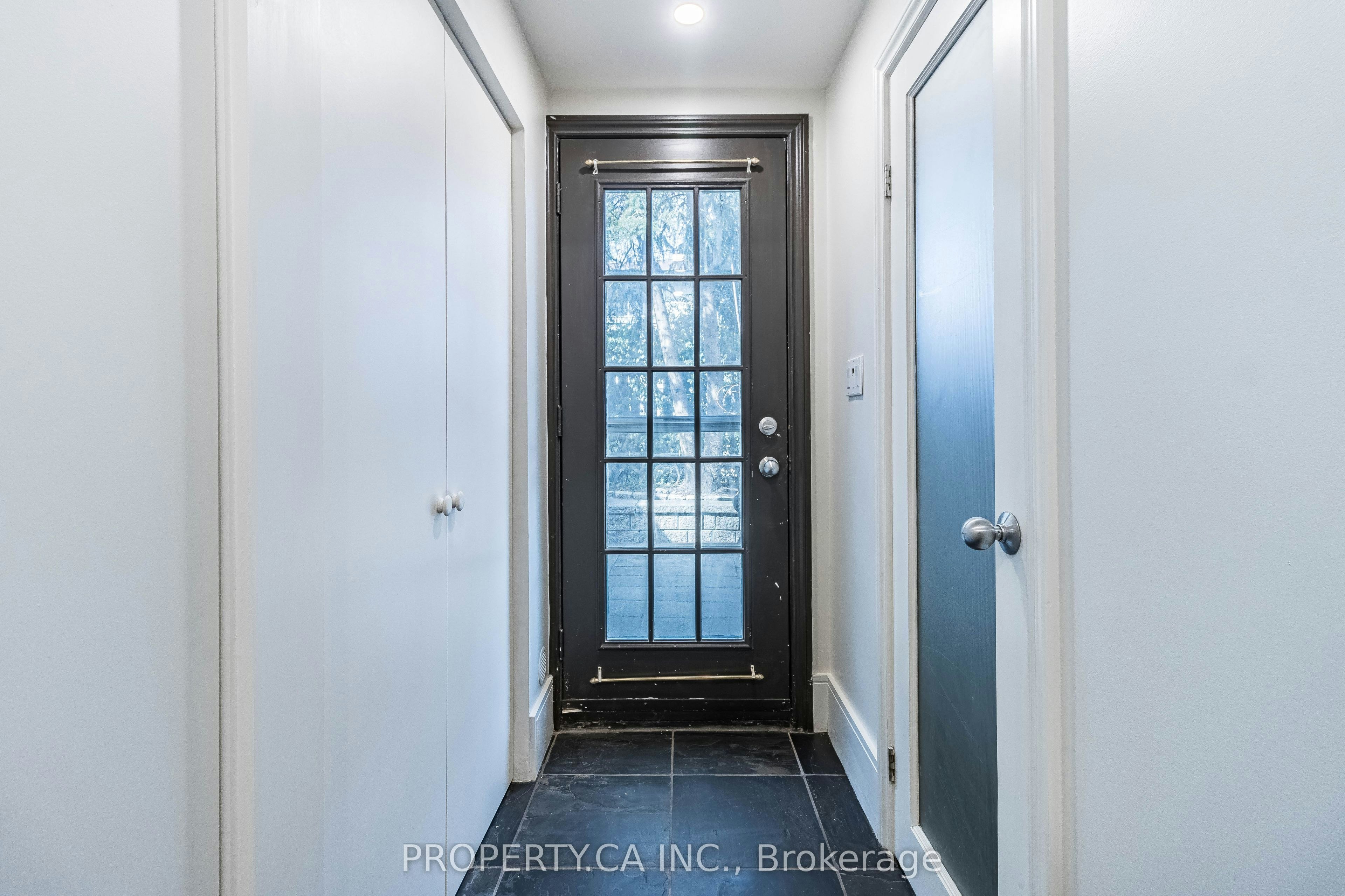 Basement-3470 Enniskillen Circle S, Mississauga, ON, L5C 2N1