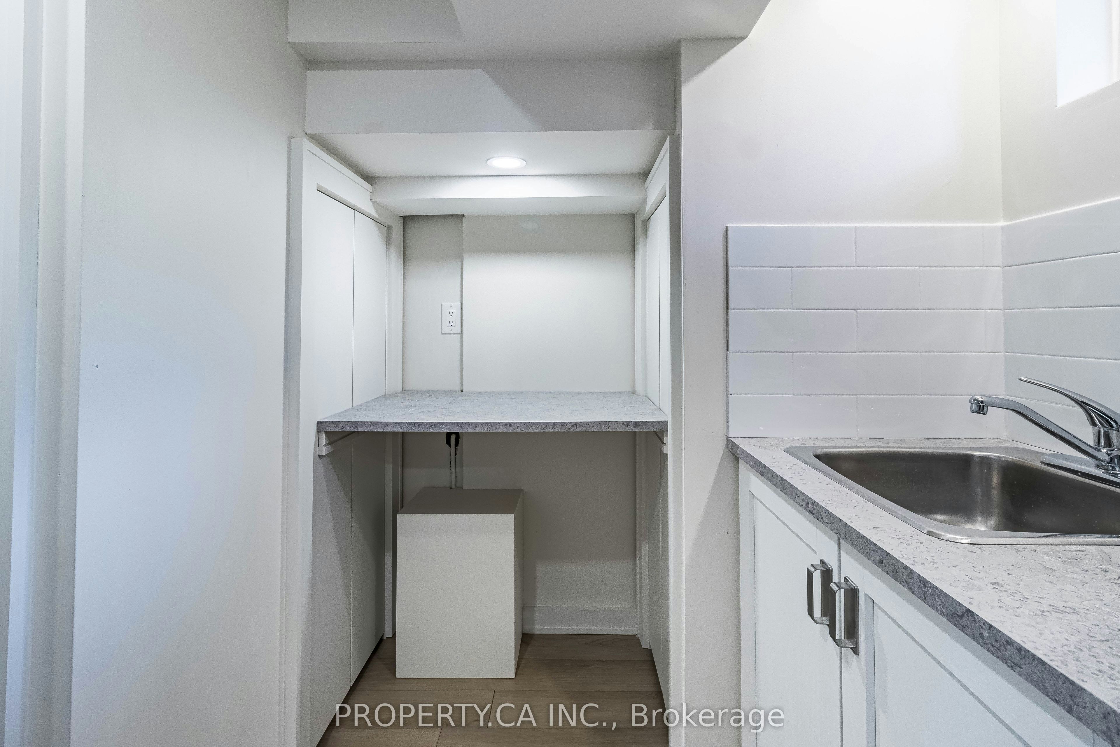 Basement-3470 Enniskillen Circle S, Mississauga, ON, L5C 2N1 - 14