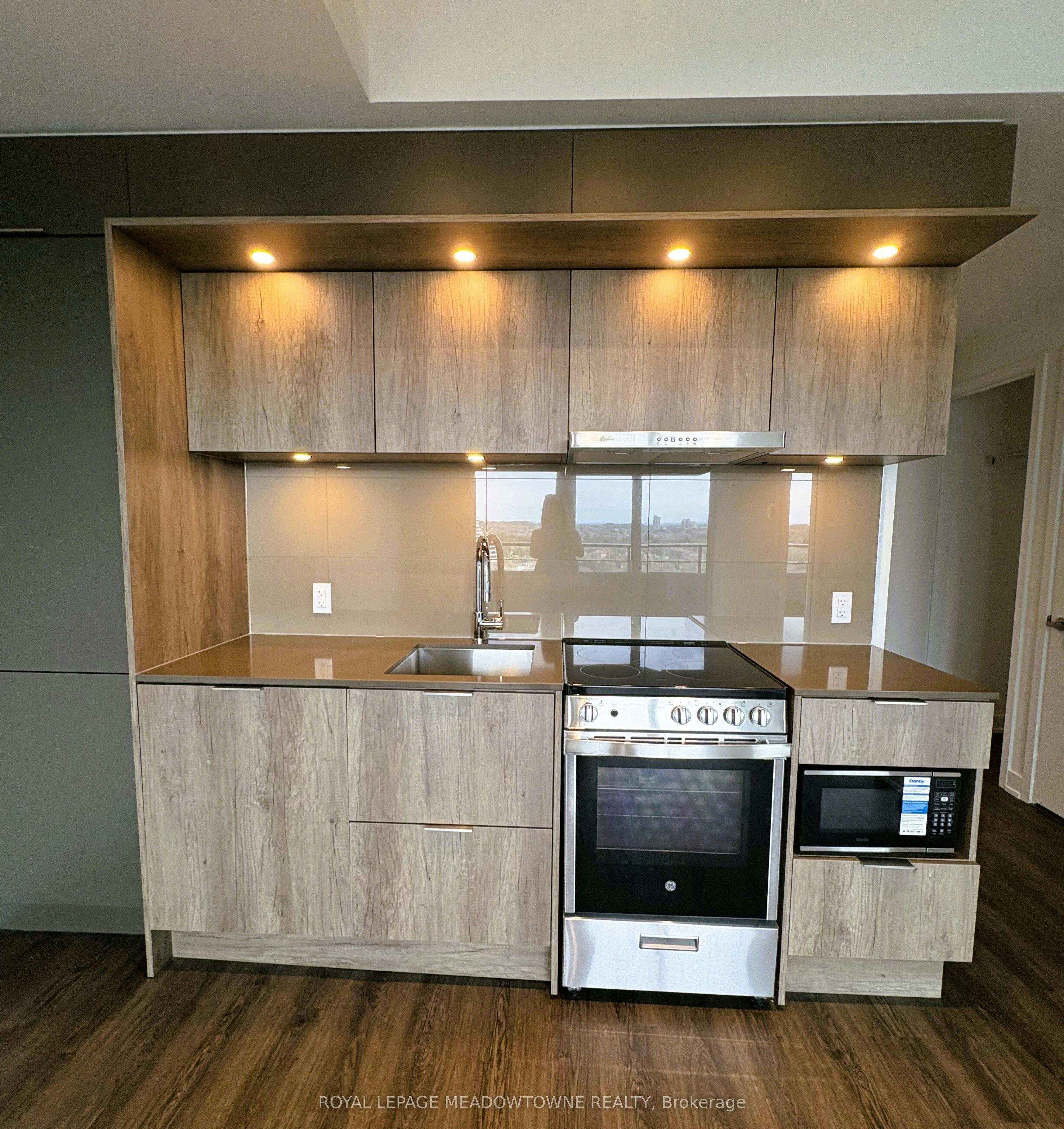 1103-448 Burnhamthorpe Road W, Mississauga, ON, L5B 0R4 - 10