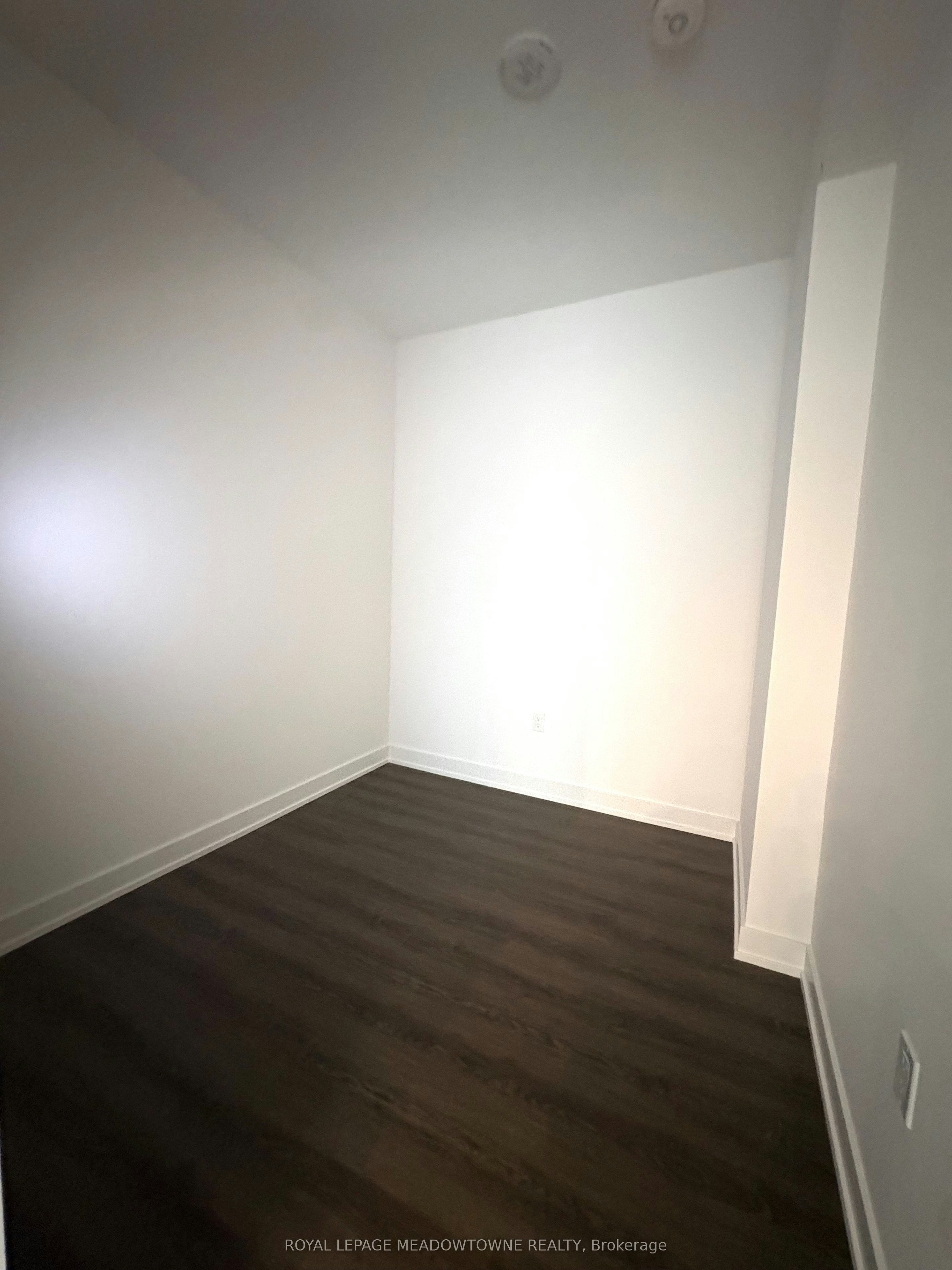 1103-448 Burnhamthorpe Road W, Mississauga, ON, L5B 0R4 - 5