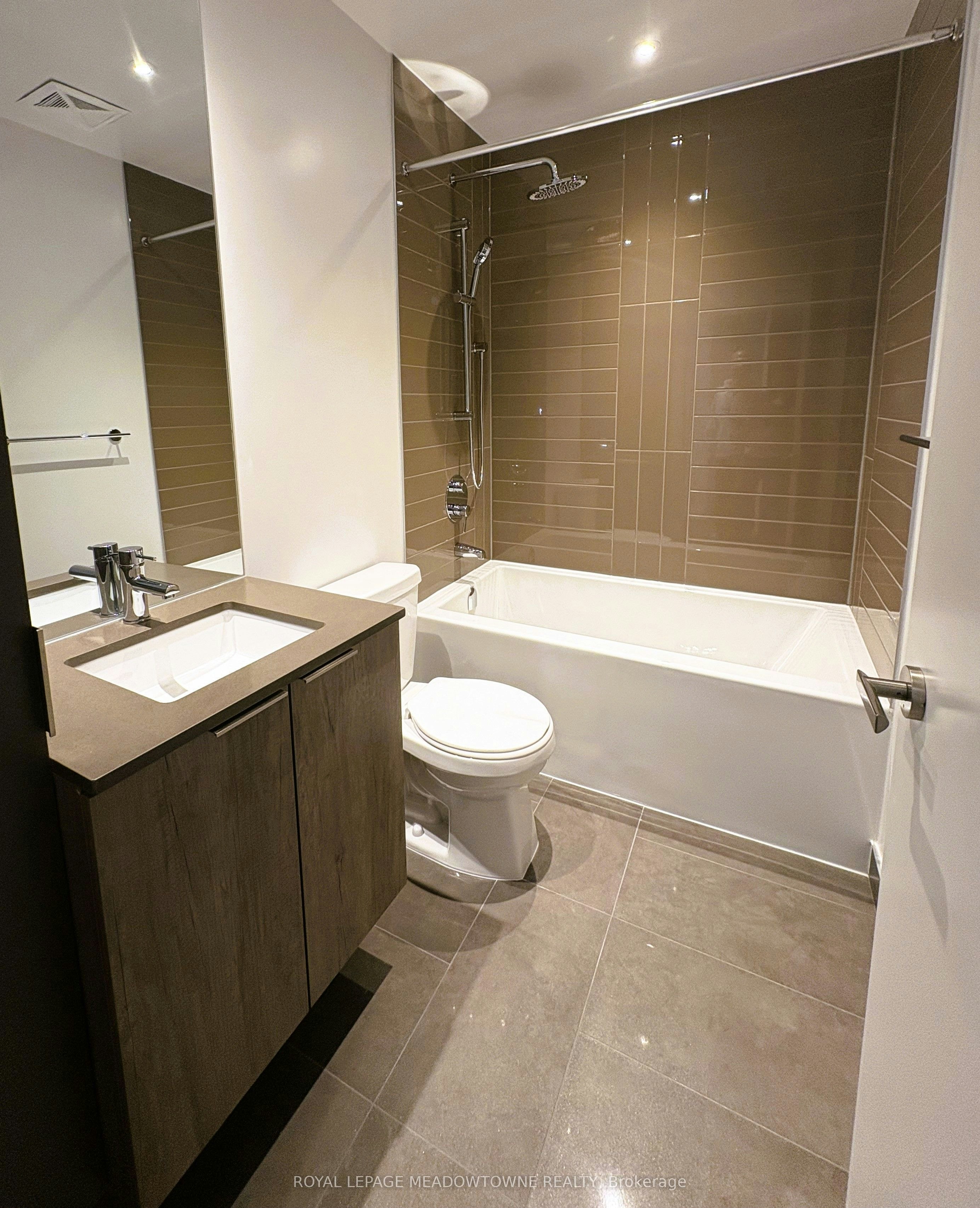 1103-448 Burnhamthorpe Road W, Mississauga, ON, L5B 0R4 - 8