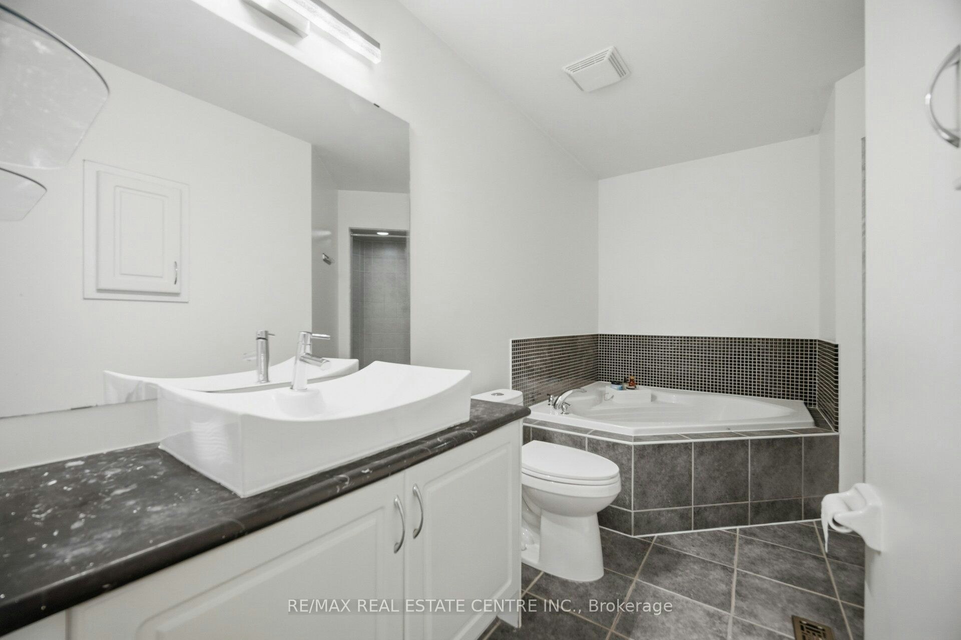 1109 Bonin Crescent, Milton, ON, L9T 0B2 - 27