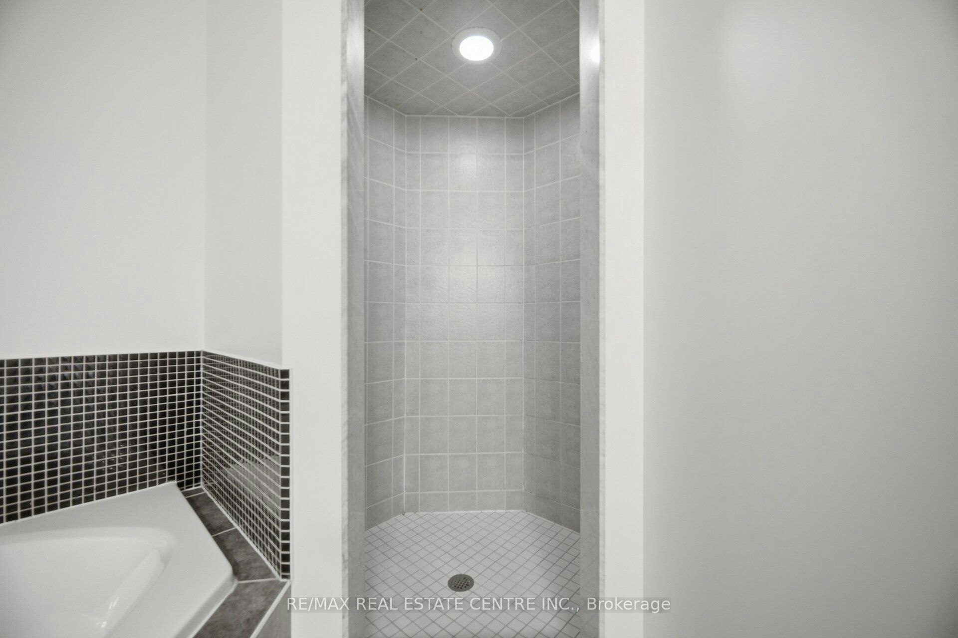 1109 Bonin Crescent, Milton, ON, L9T 0B2 - 28